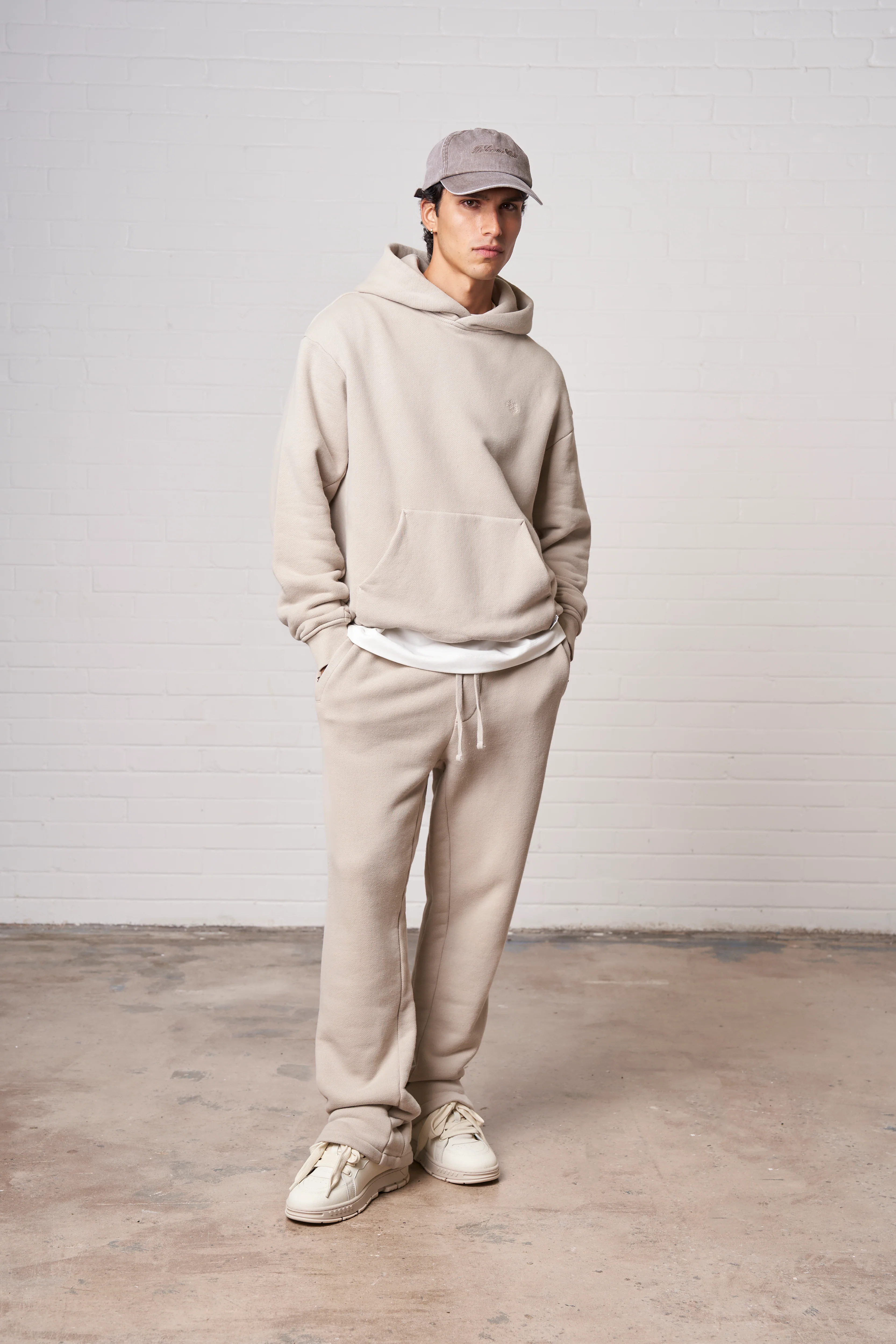LAUNDERED CLASSICS JOGGERS - BEIGE