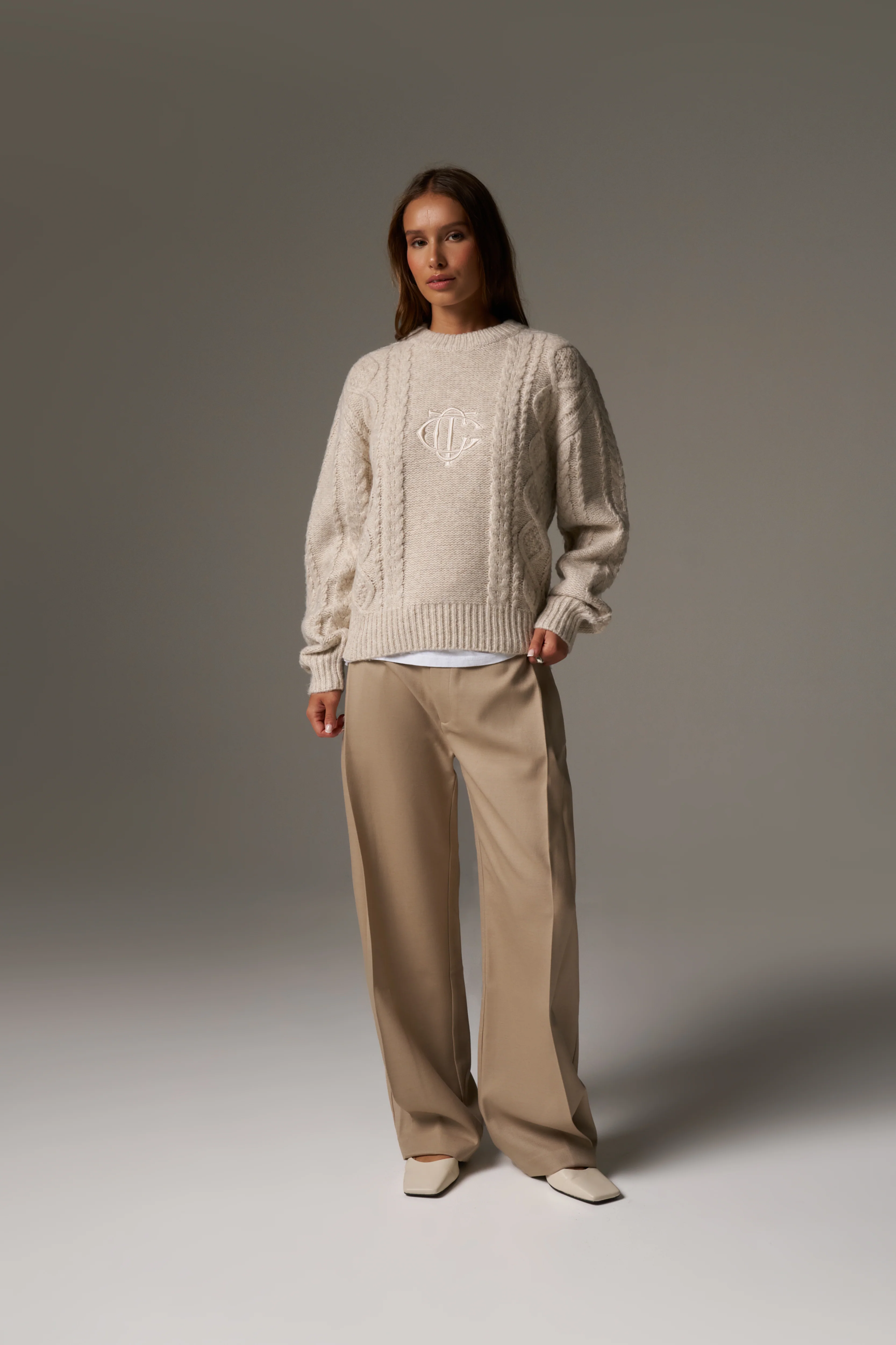 CABLE KNIT EMBROIDERED EMBLEM JUMPER - OAT