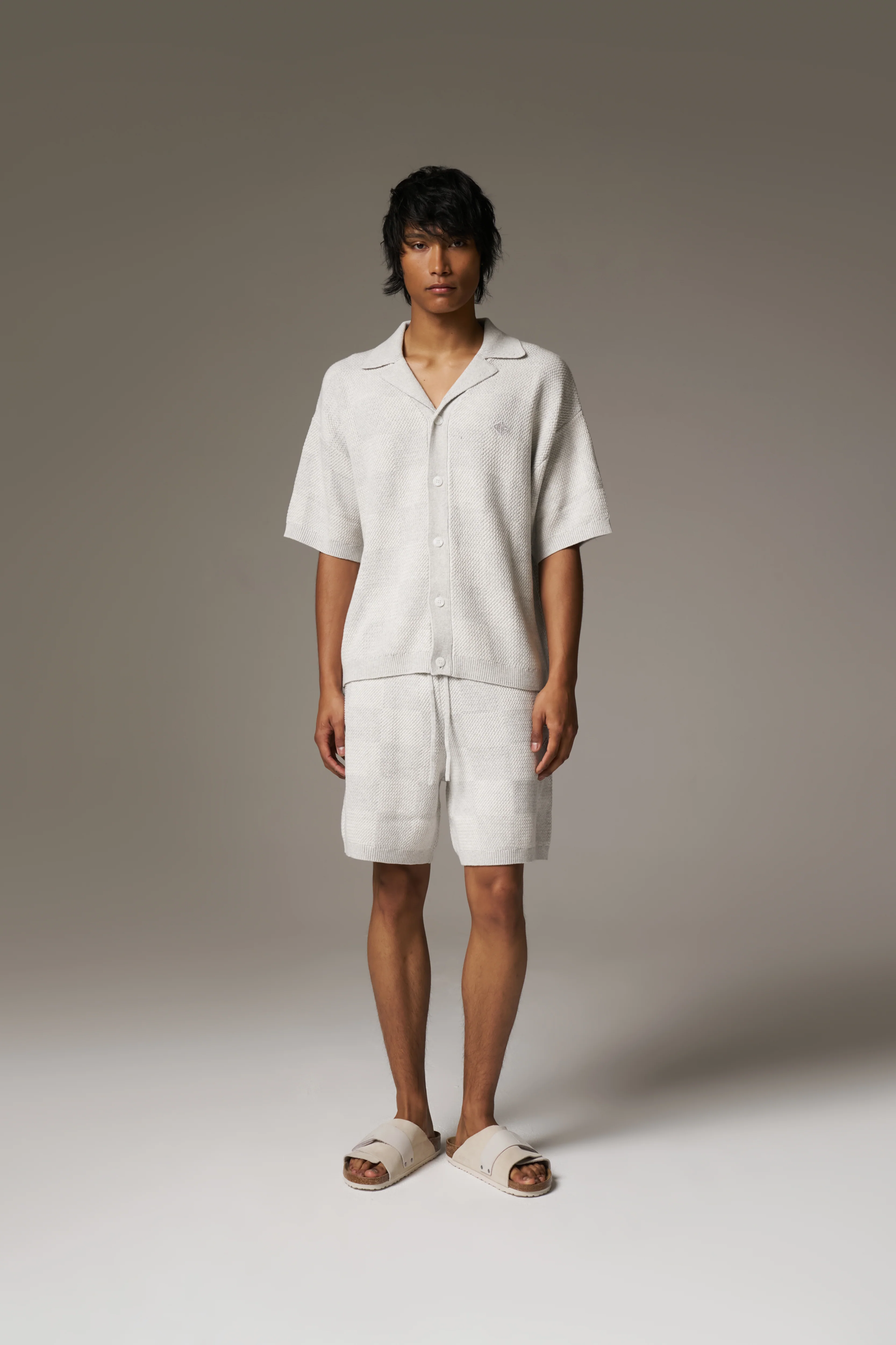 KNITTED CHECKERBOARD SHORTS - GREY