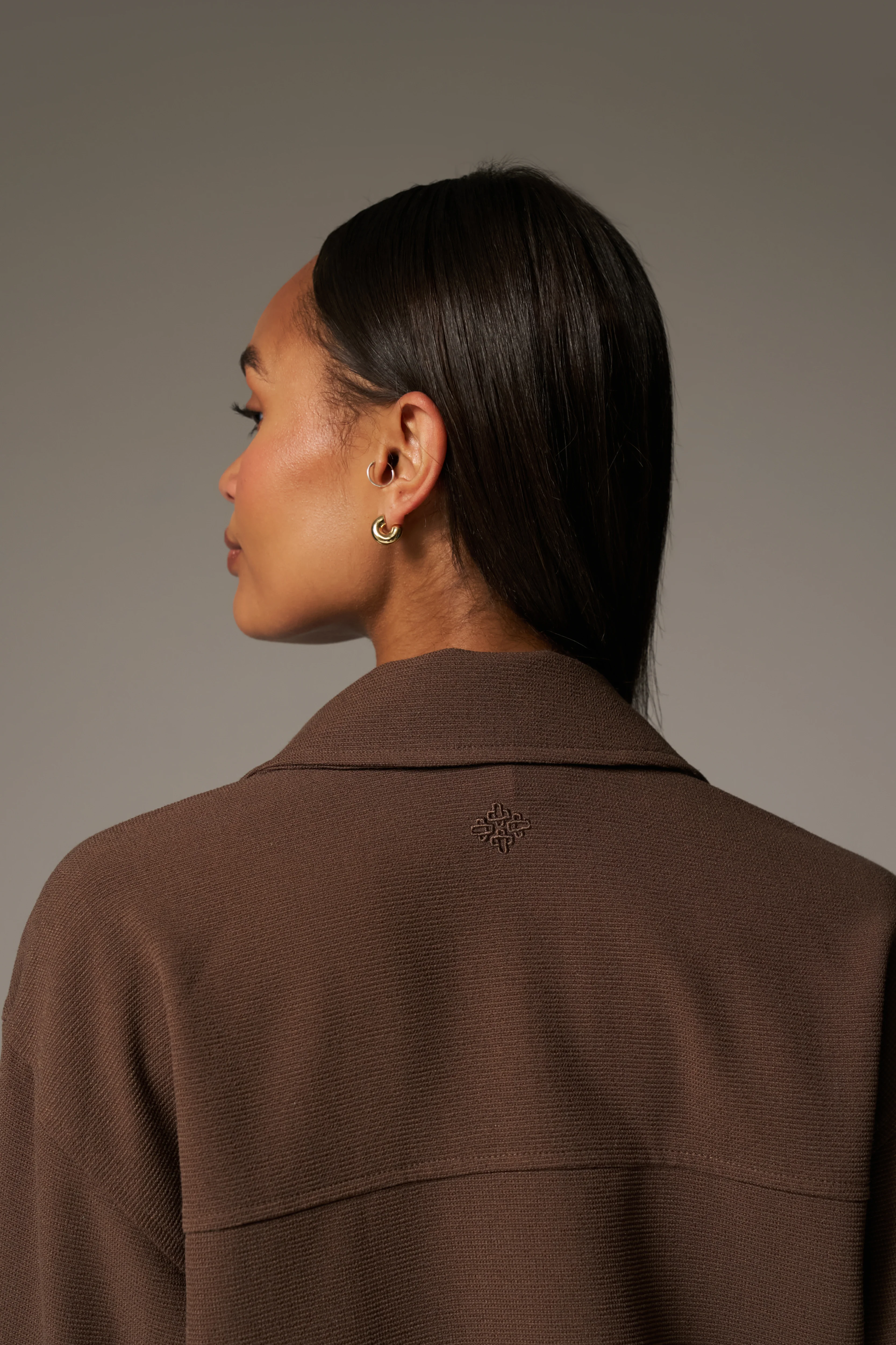 TEXTURED LINEN TIE FRONT SHIRT - BROWN