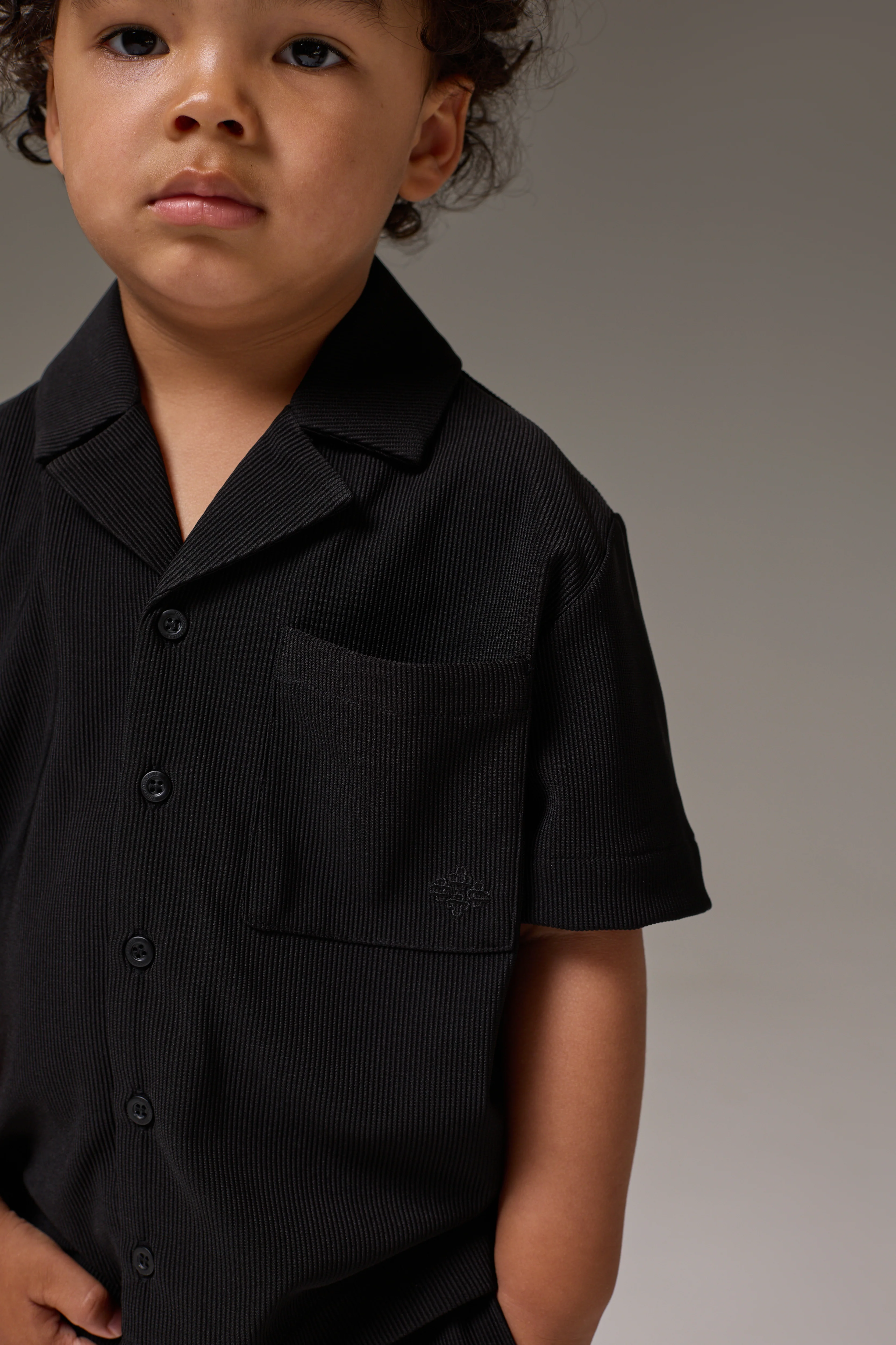 KIDS RIB BUTTON THROUGH SHIRT - BLACK