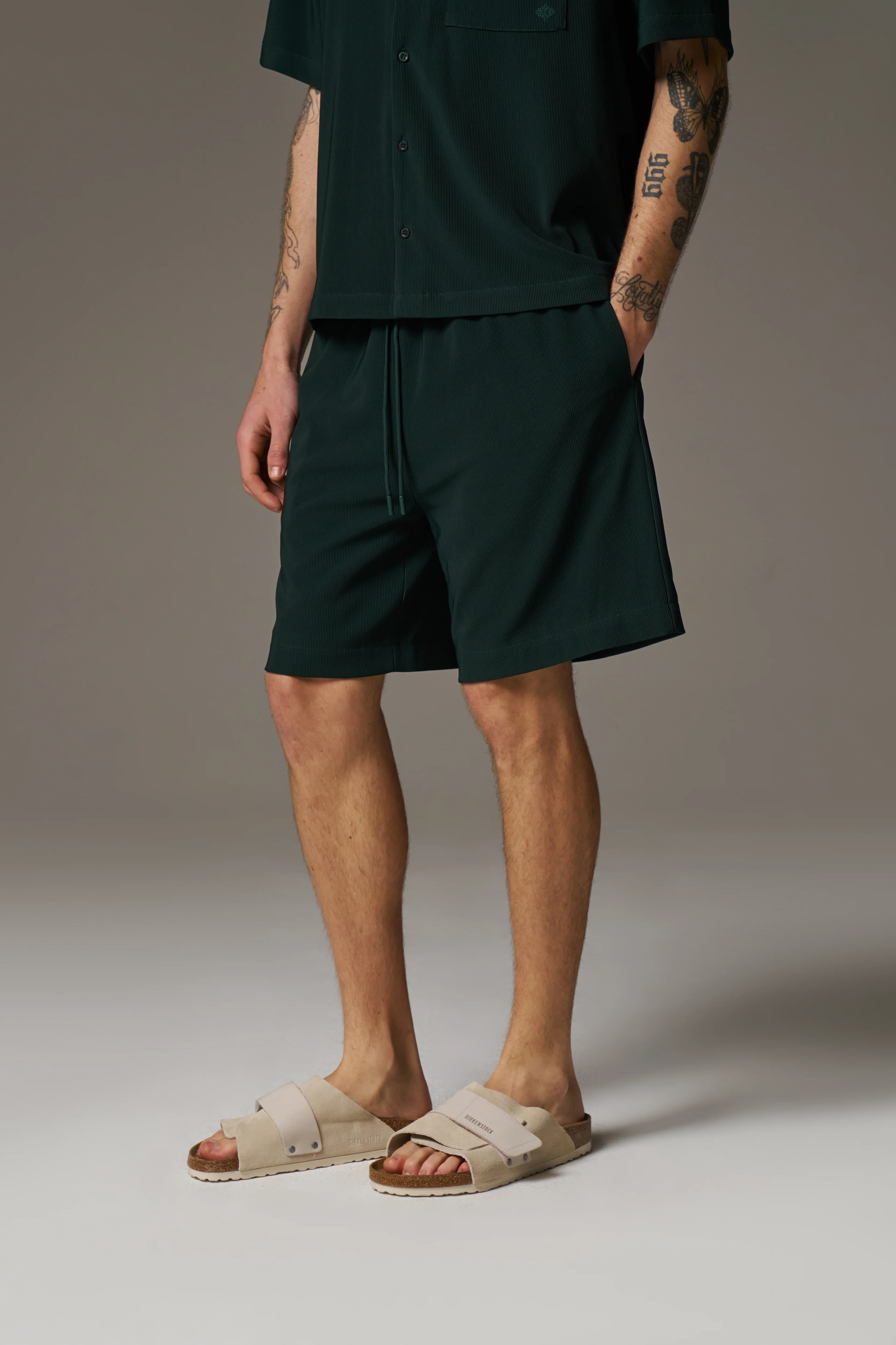 RIBBED SHORTS - GREEN