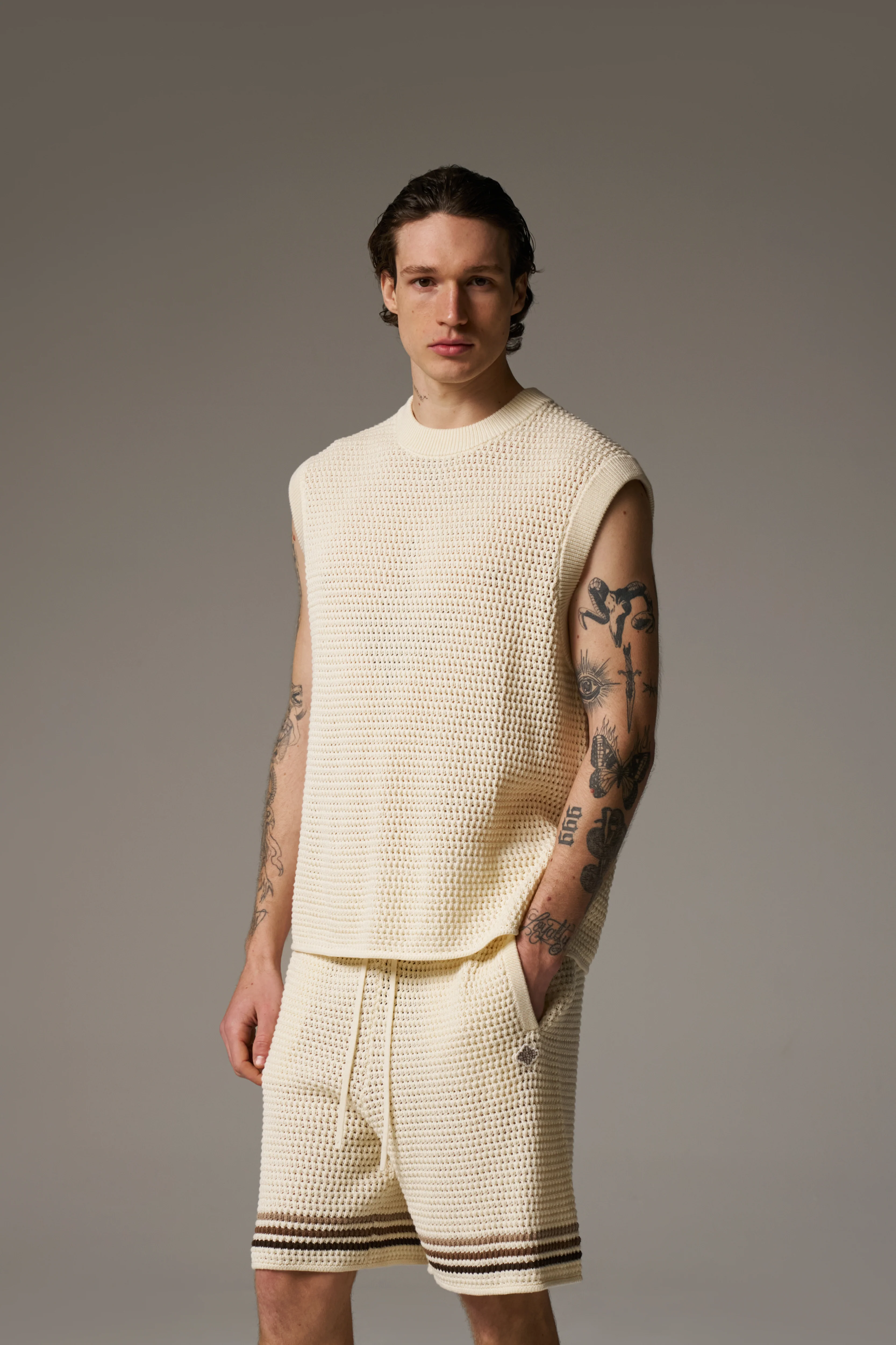 STRIPE CROCHET KNIT VEST - OFF WHITE
