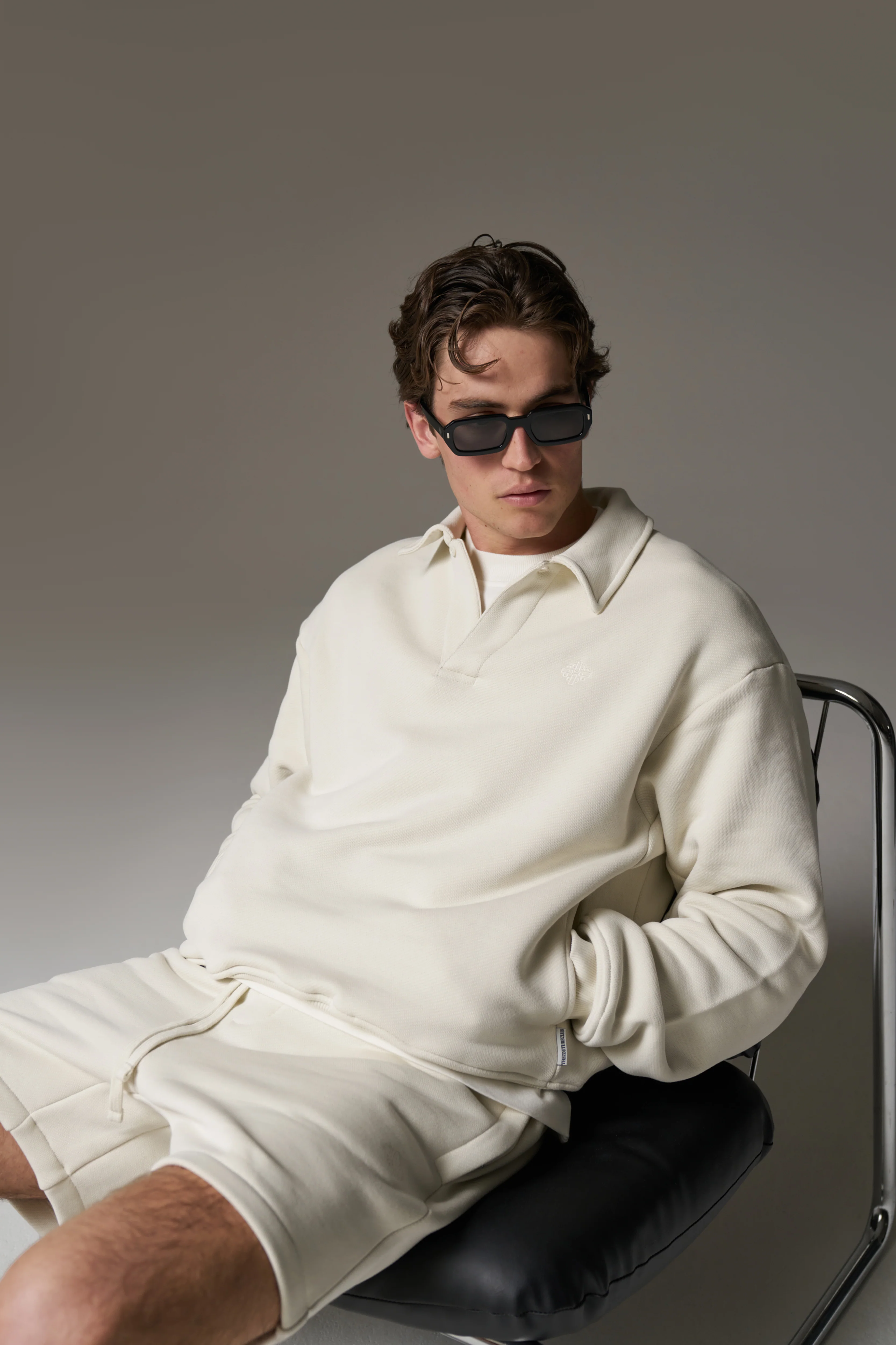 LAUNDERED CLASSICS POLO SWEATSHIRT - ECRU