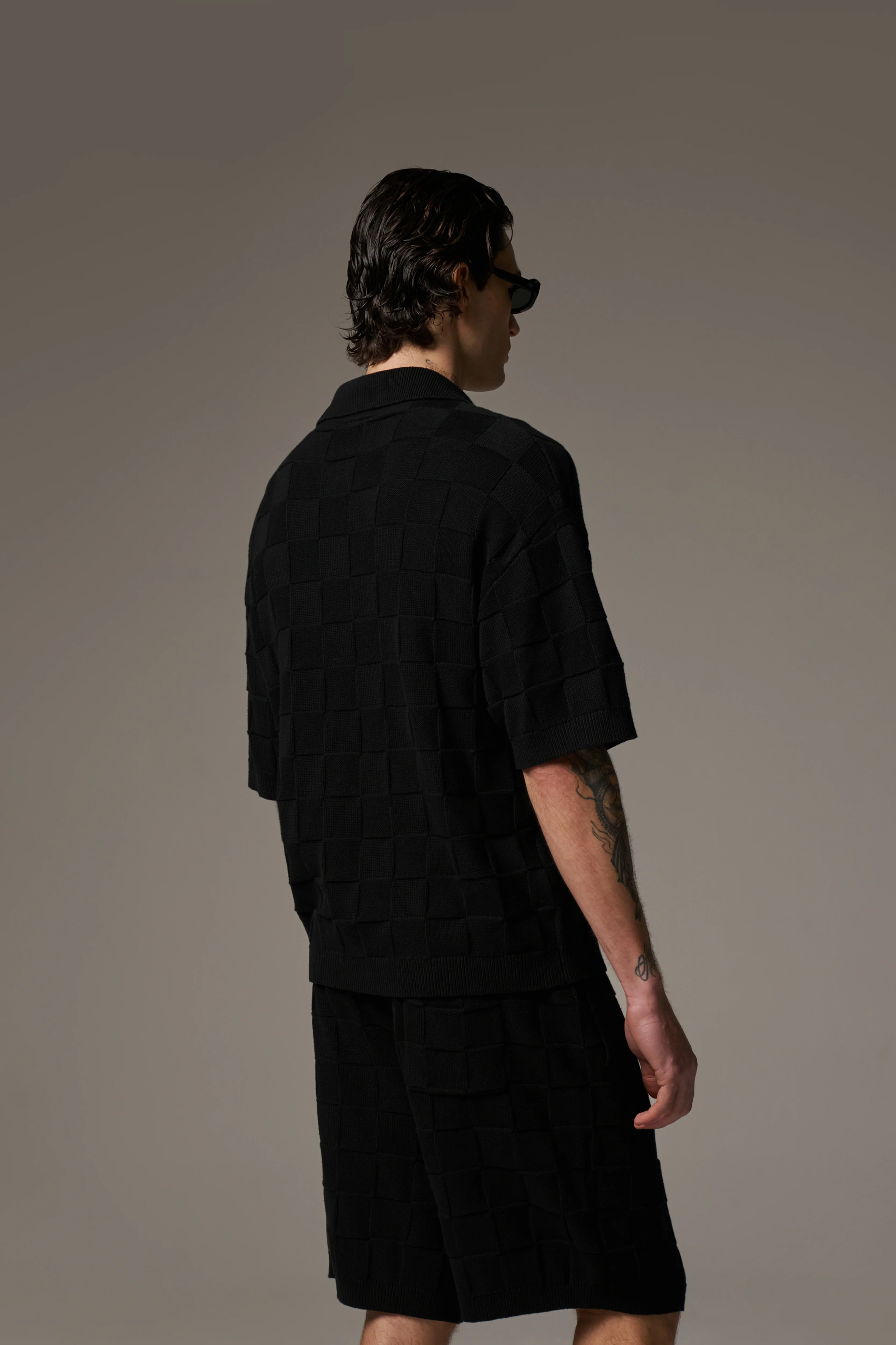 CHECKERBOARD KNITTED SHIRT - BLACK
