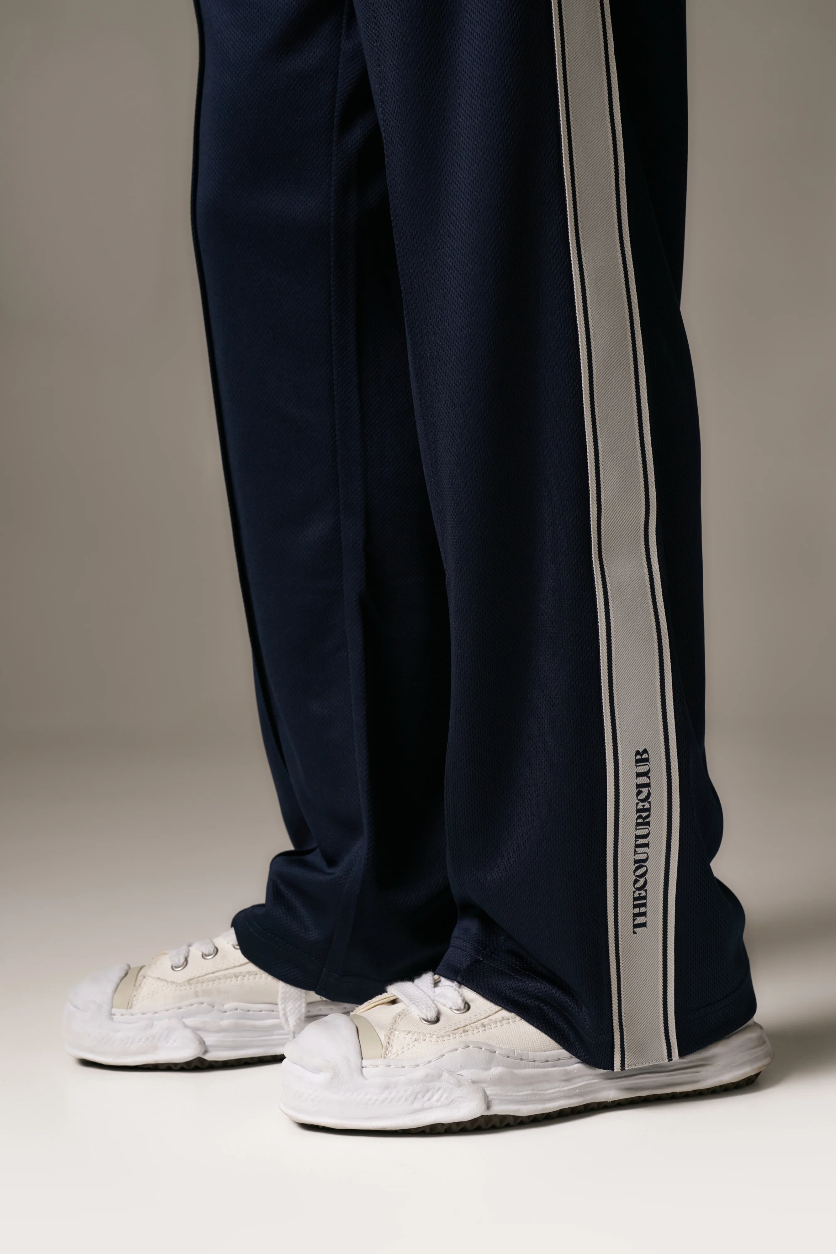 TAPE MESH JOGGER - NAVY
