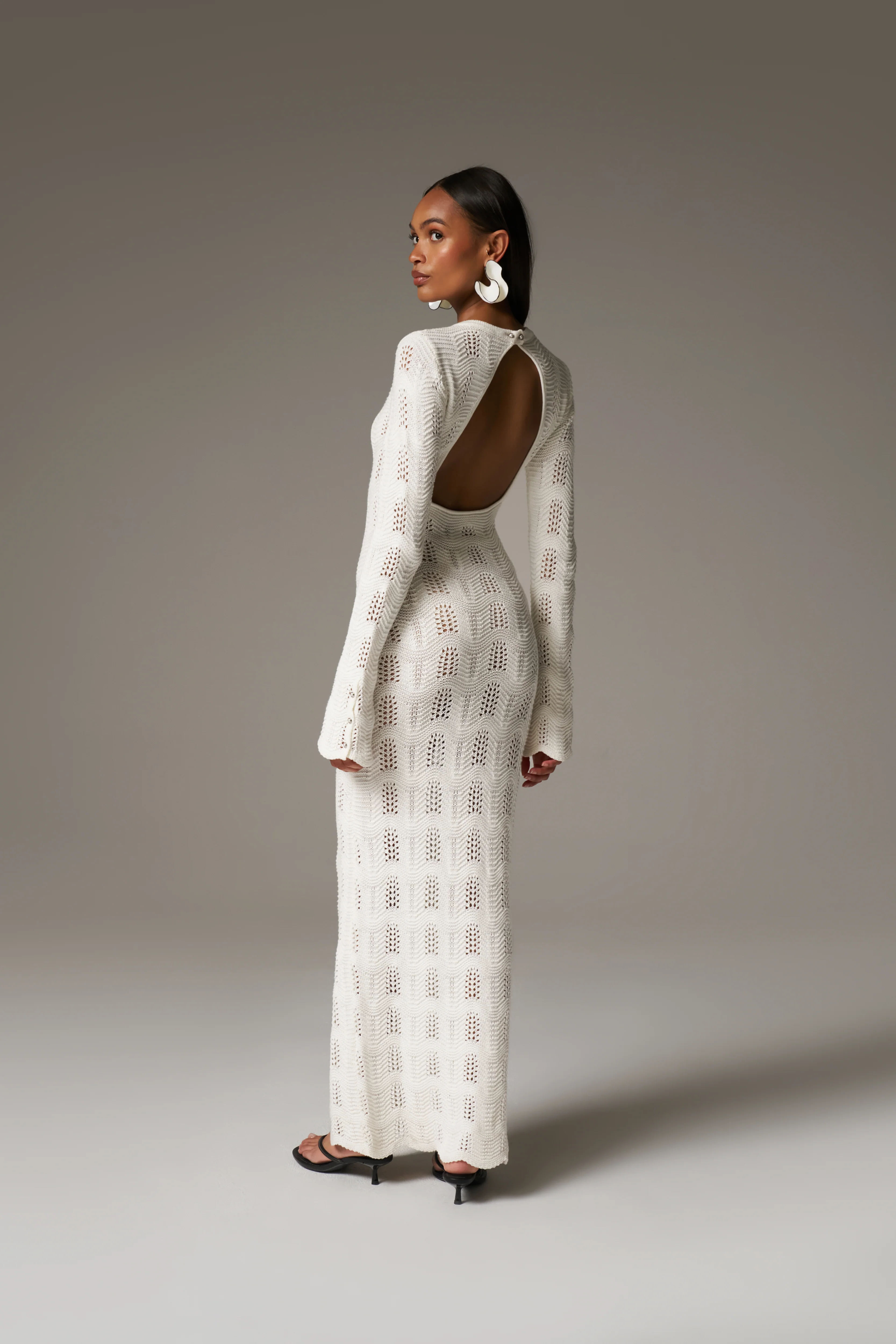 SCALLOP EDGE KNITTED MAXI DRESS - OFF WHITE