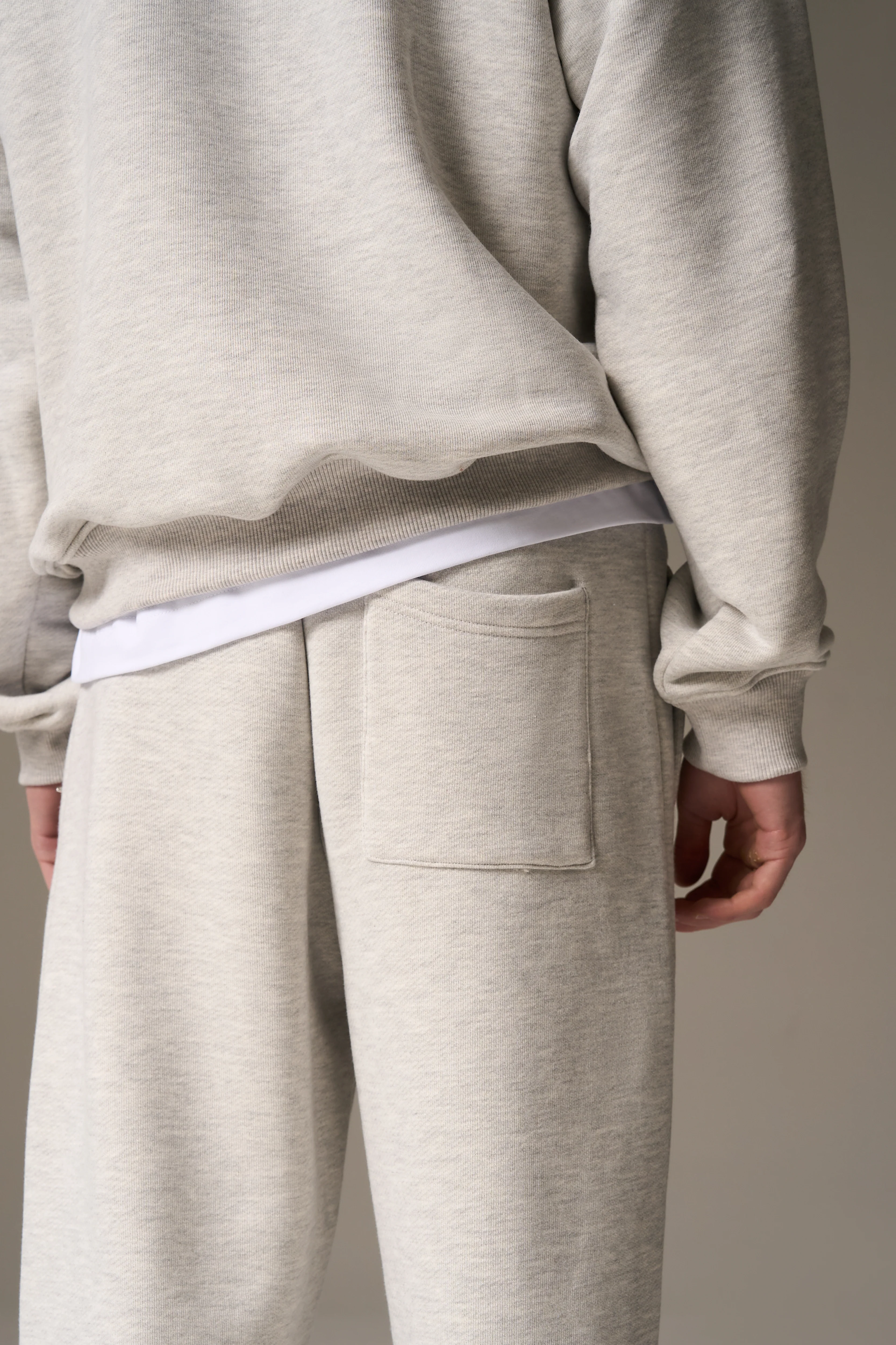 HEAVYWEIGHT MONOGRAM EMBLEM JOGGERS - GREY MARL