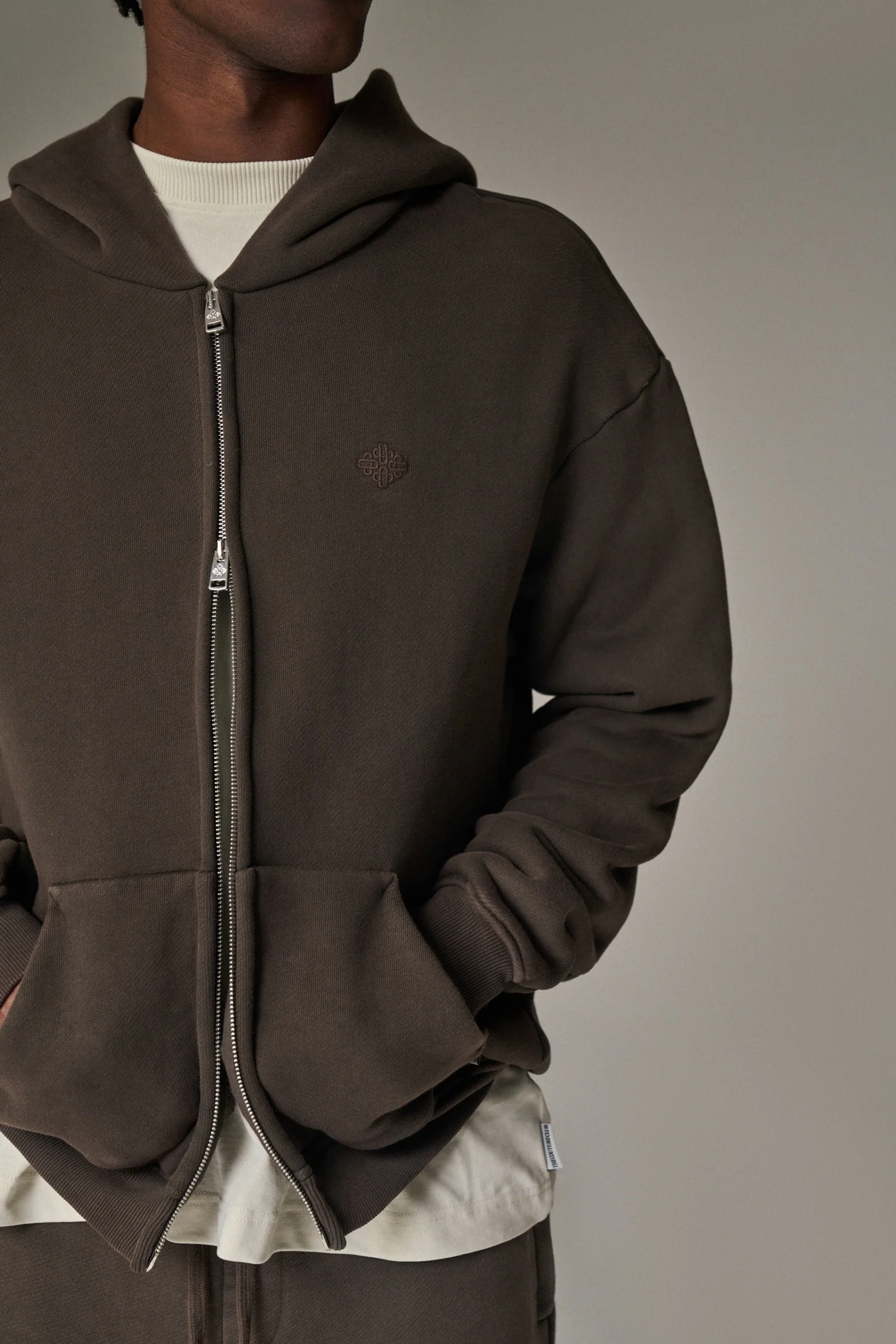 LAUNDERED CLASSICS ZIP THROUGH HOODIE - WASHED BROWN