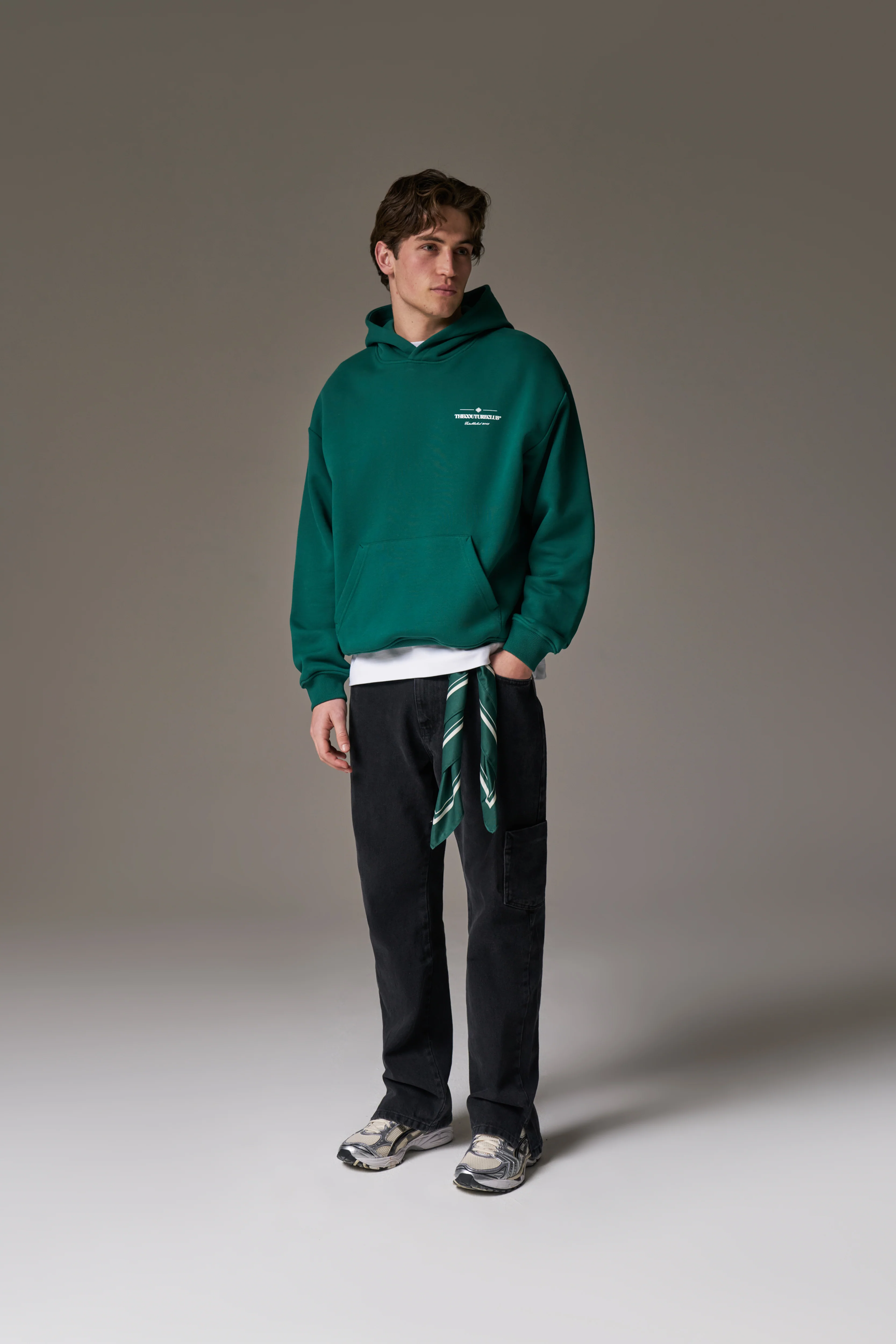 MIXED FONT GRAPHIC HOODIE - GREEN