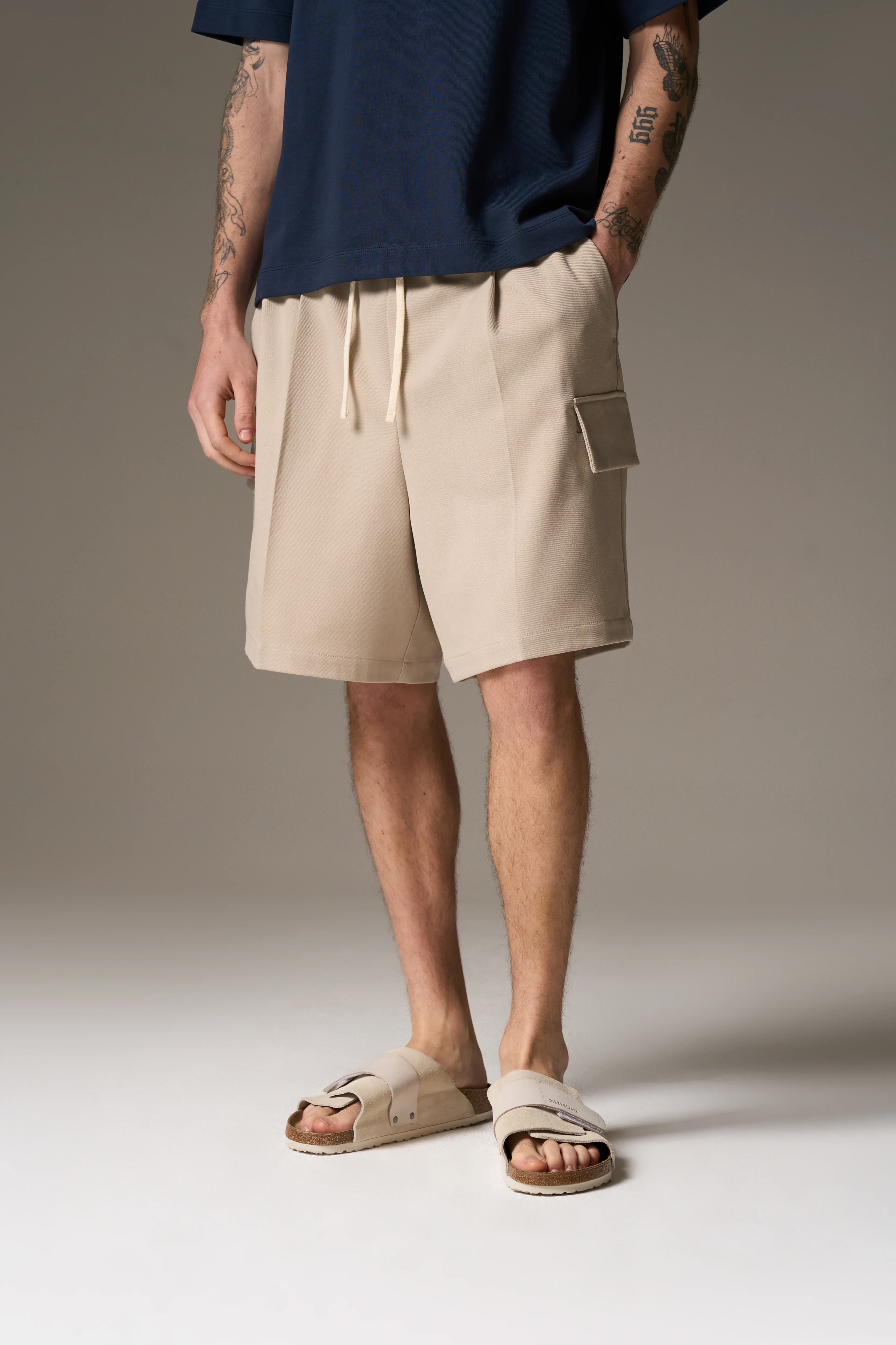 WIDE LEG SIDE POCKET SHORTS - BEIGE
