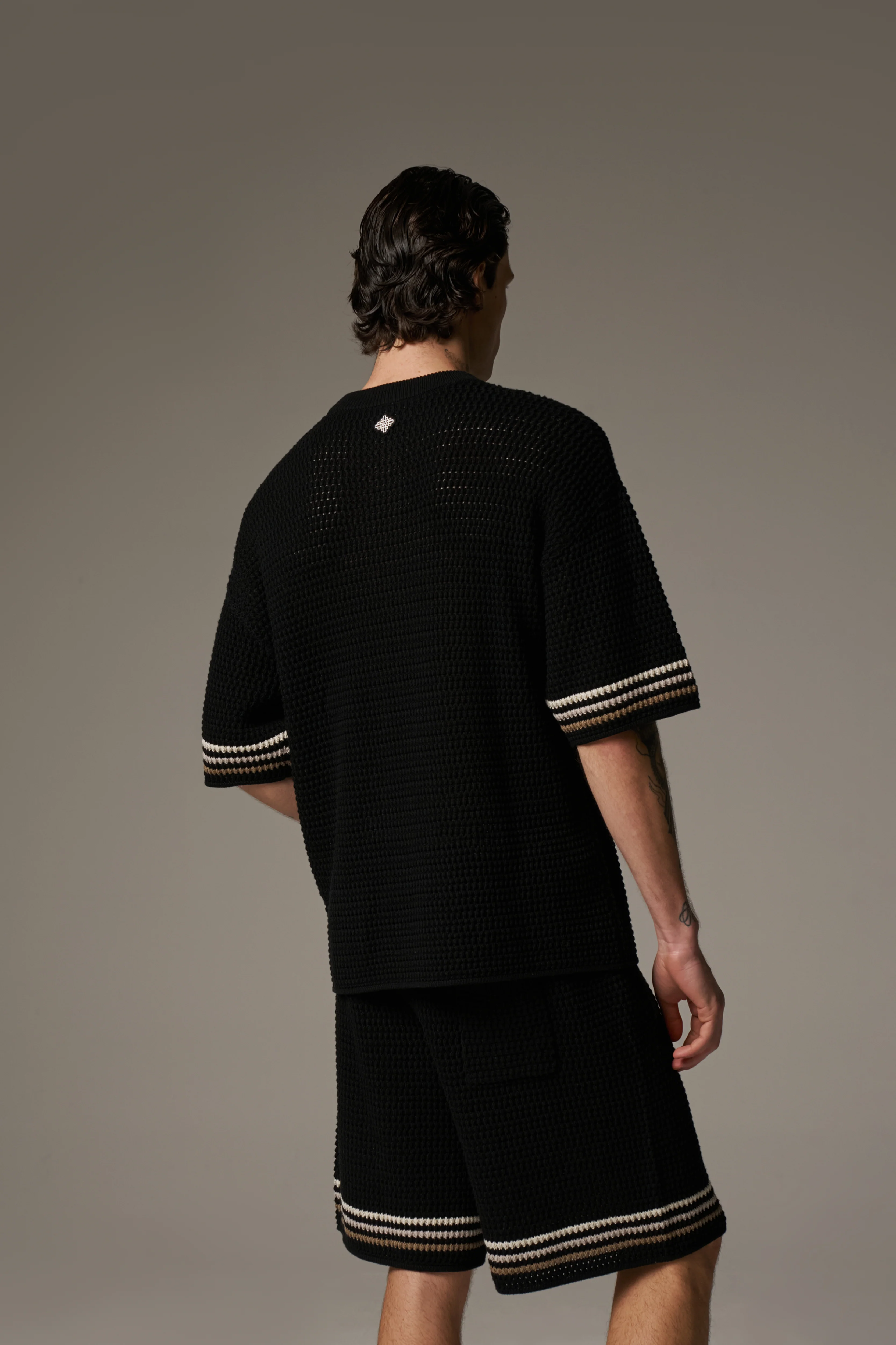 STRIPE CROCHET KNIT T-SHIRT - BLACK