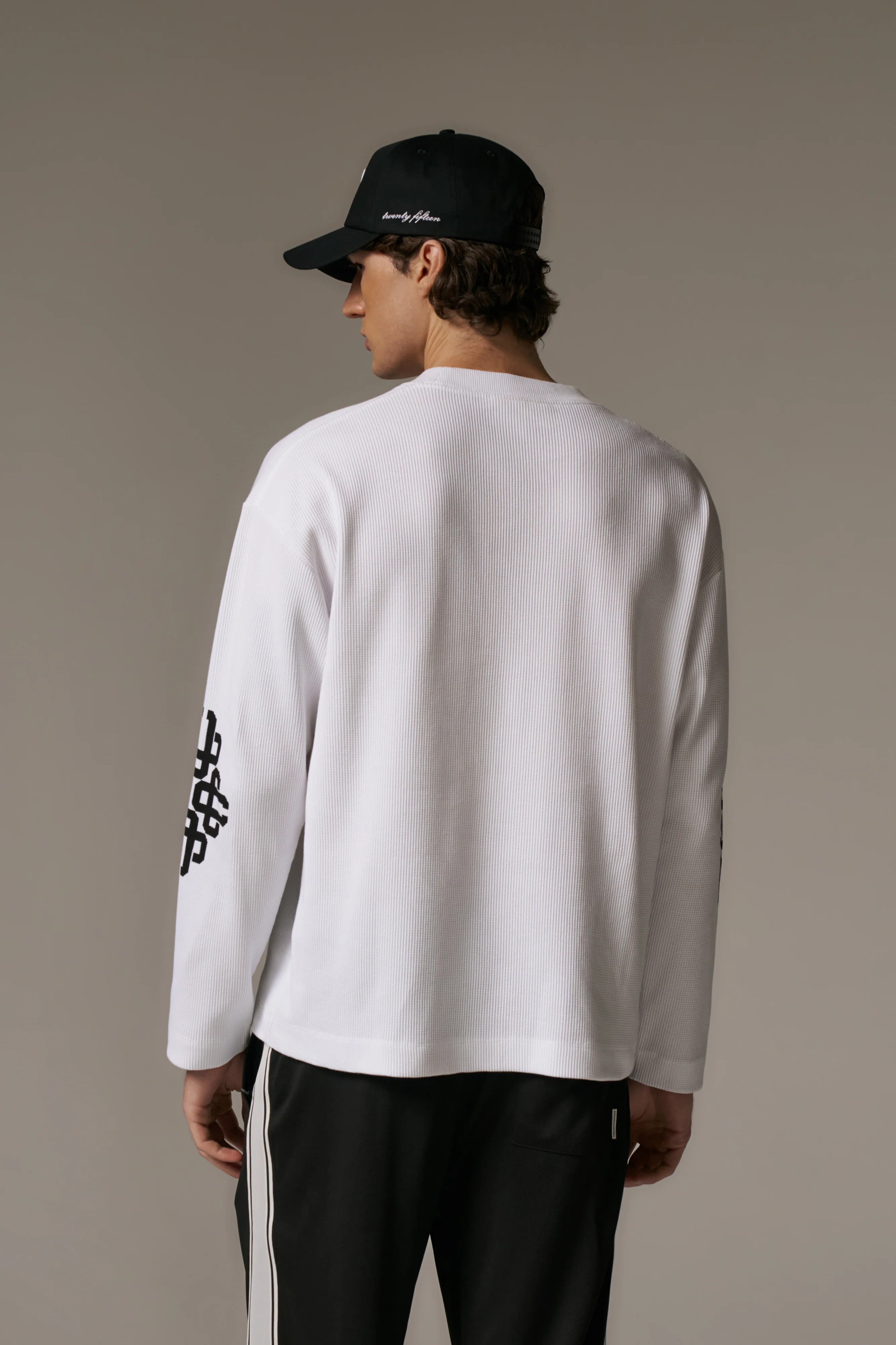 EMBLEM WAFFLE LONG SLEEVE T-SHIRT - WHITE