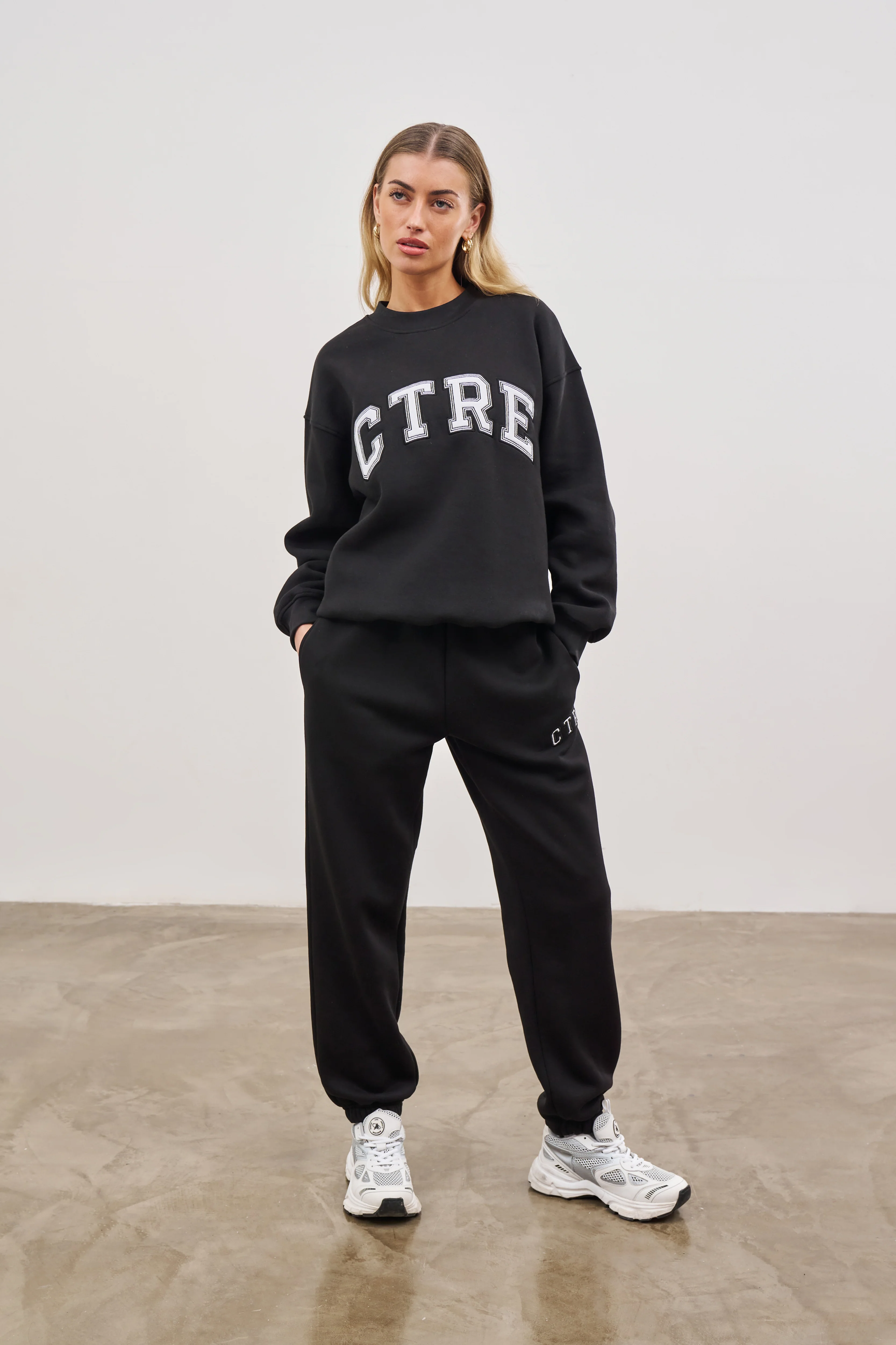 CTRE RELAXED JOGGERS - BLACK