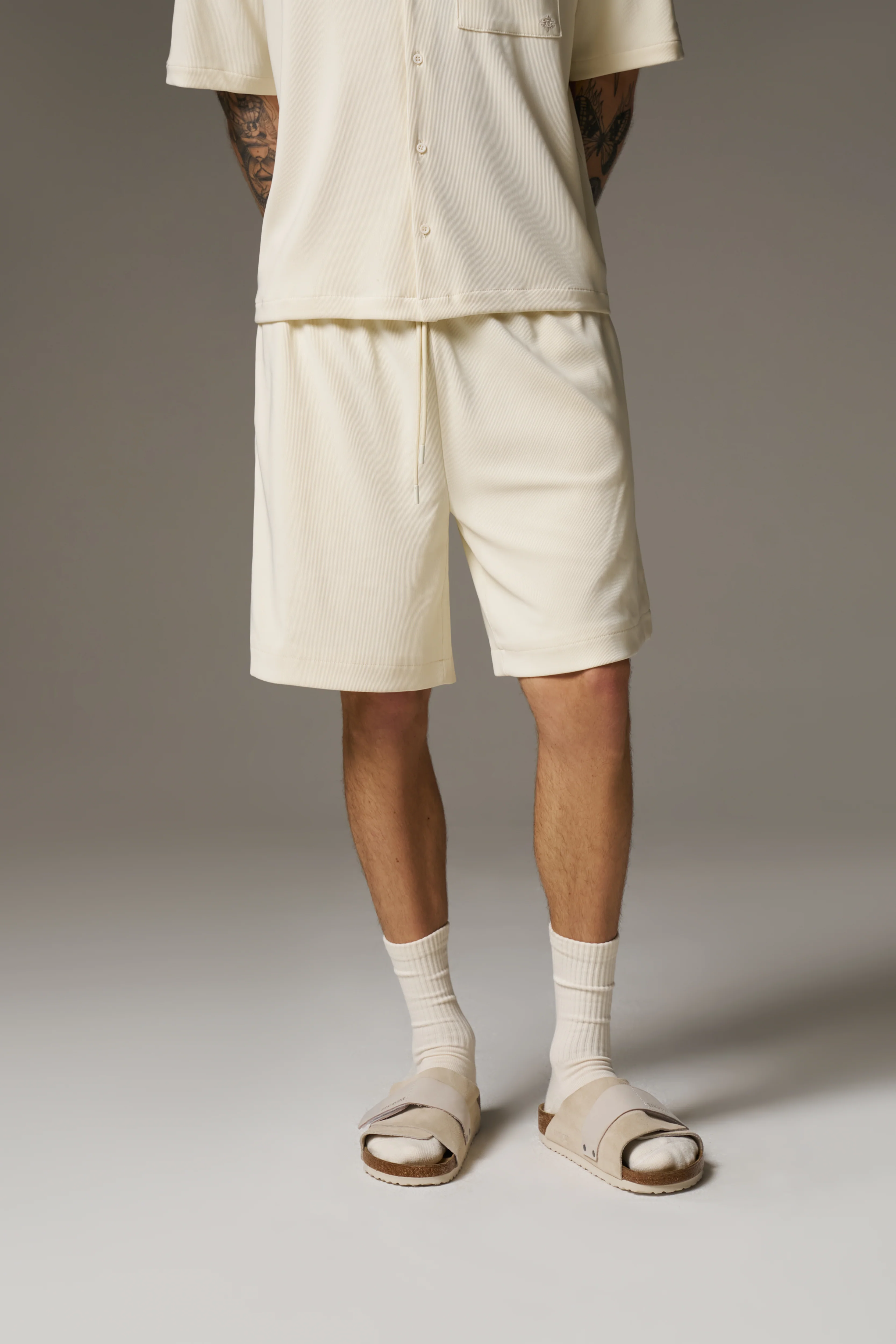 RIBBED SHORTS - OFF WHITE