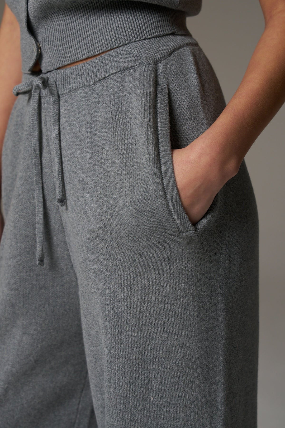 KNITTED RELAXED JOGGERS - GREY MARL