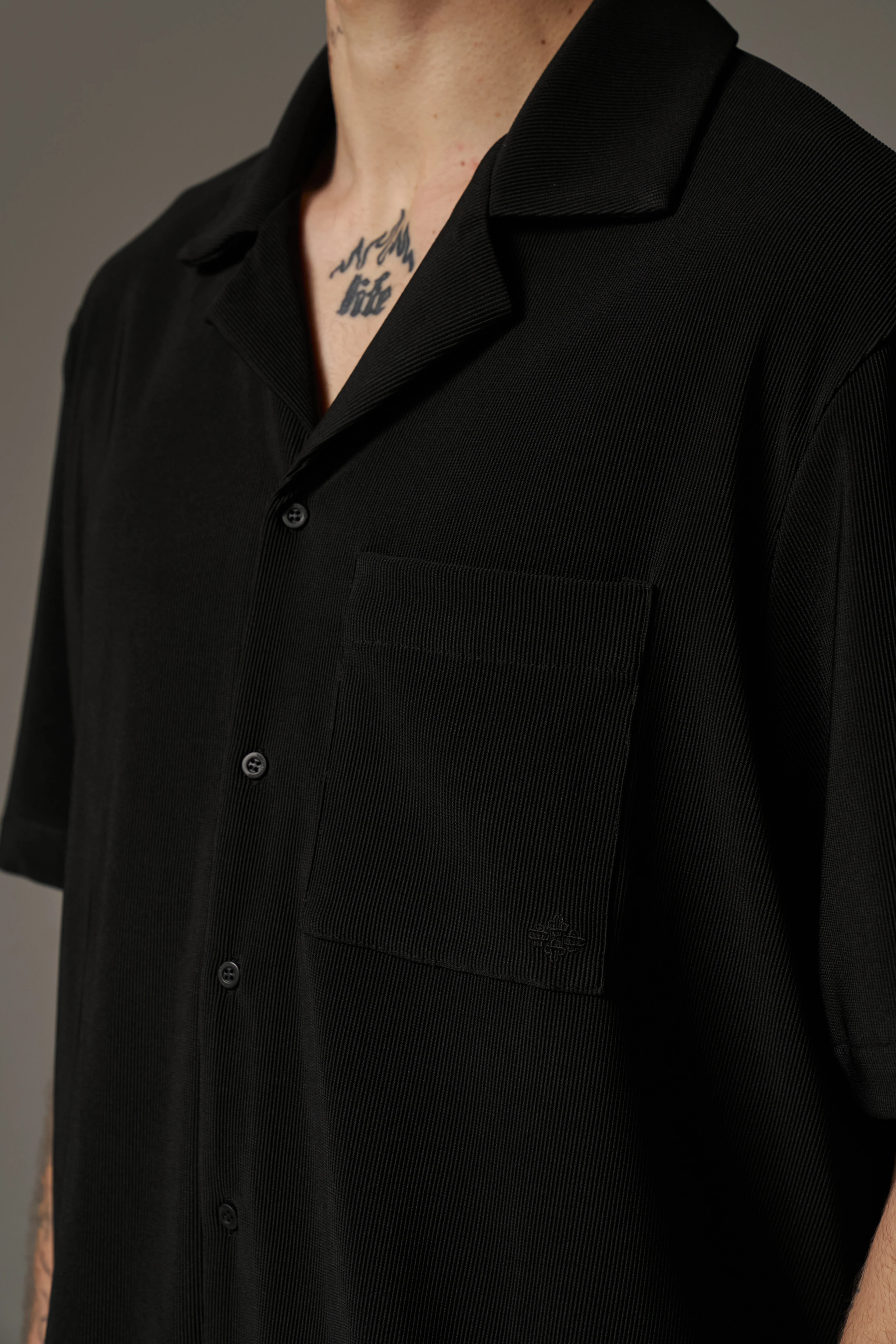 RIB BUTTON THROUGH SHIRT - BLACK