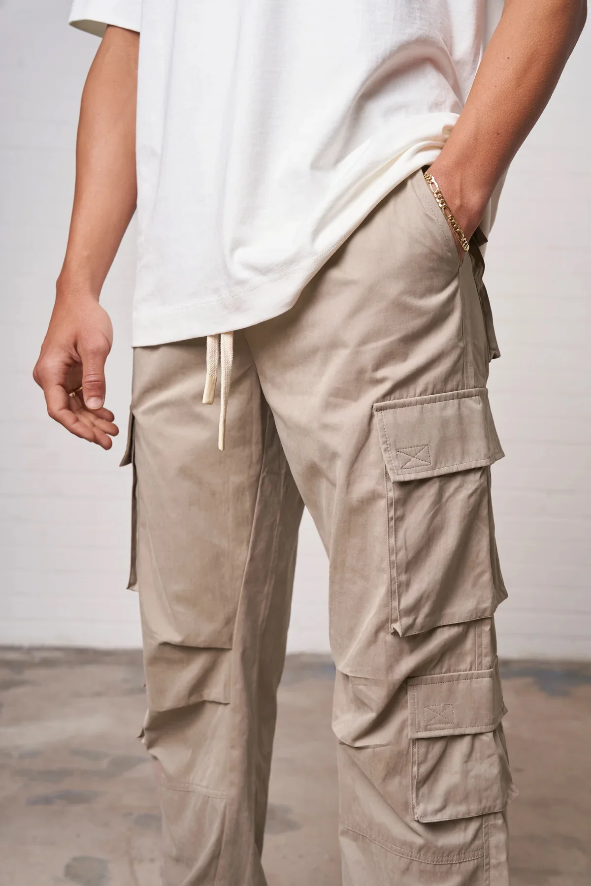 ESSENTIALS CARGO PANT - BEIGE