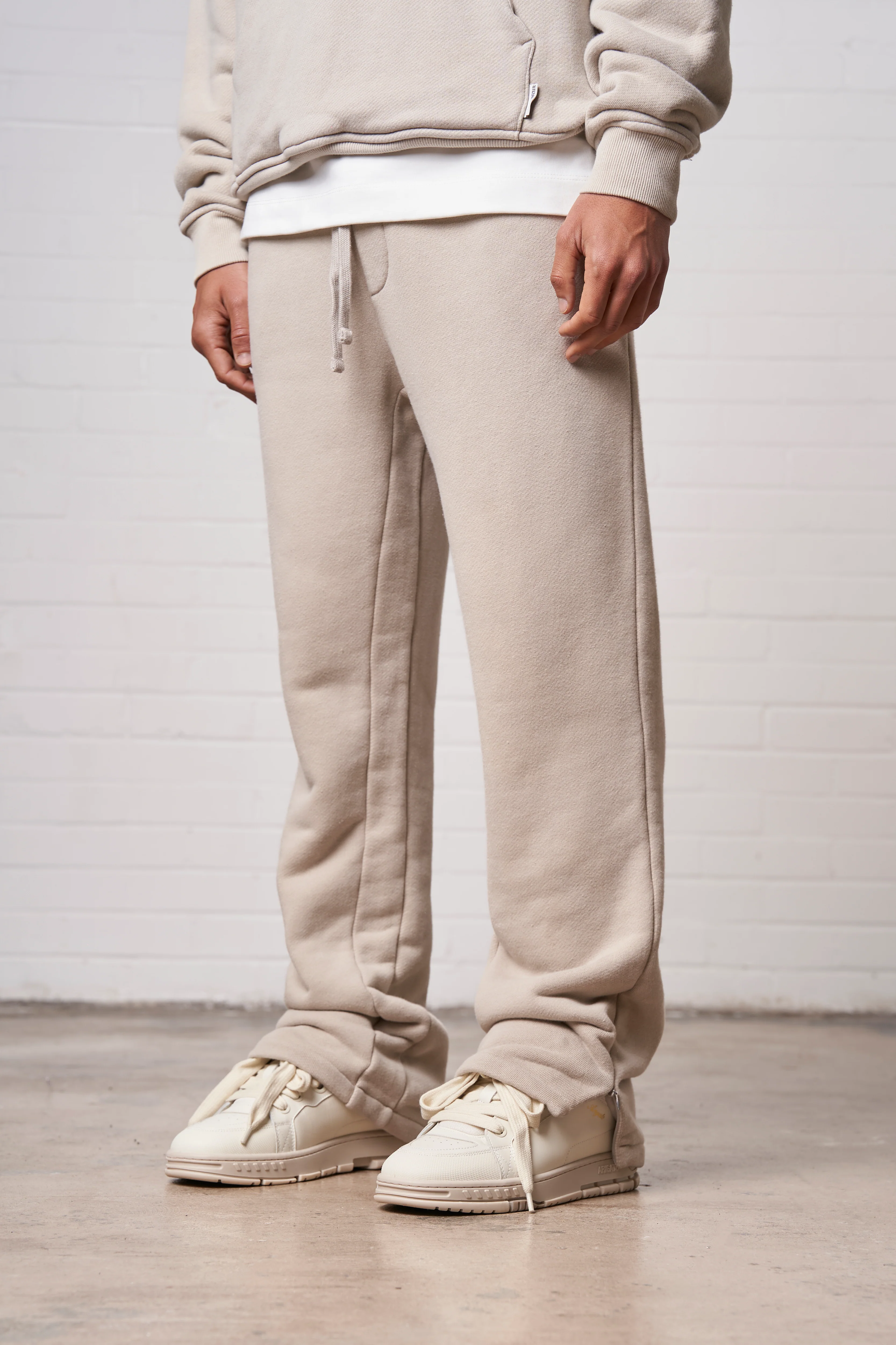 LAUNDERED CLASSICS JOGGERS - BEIGE