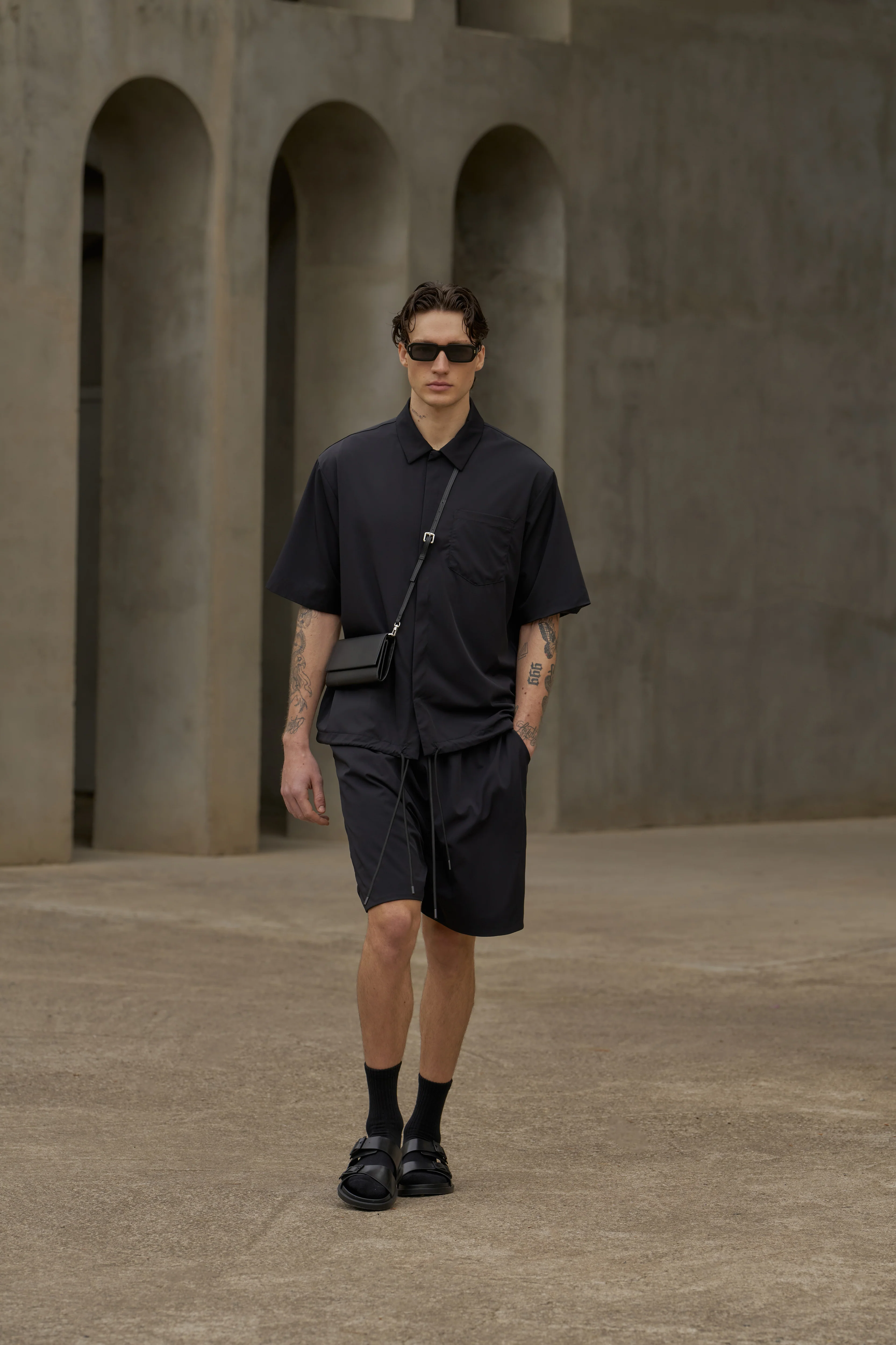 NYLON DRAWCORD SHORTS - BLACK