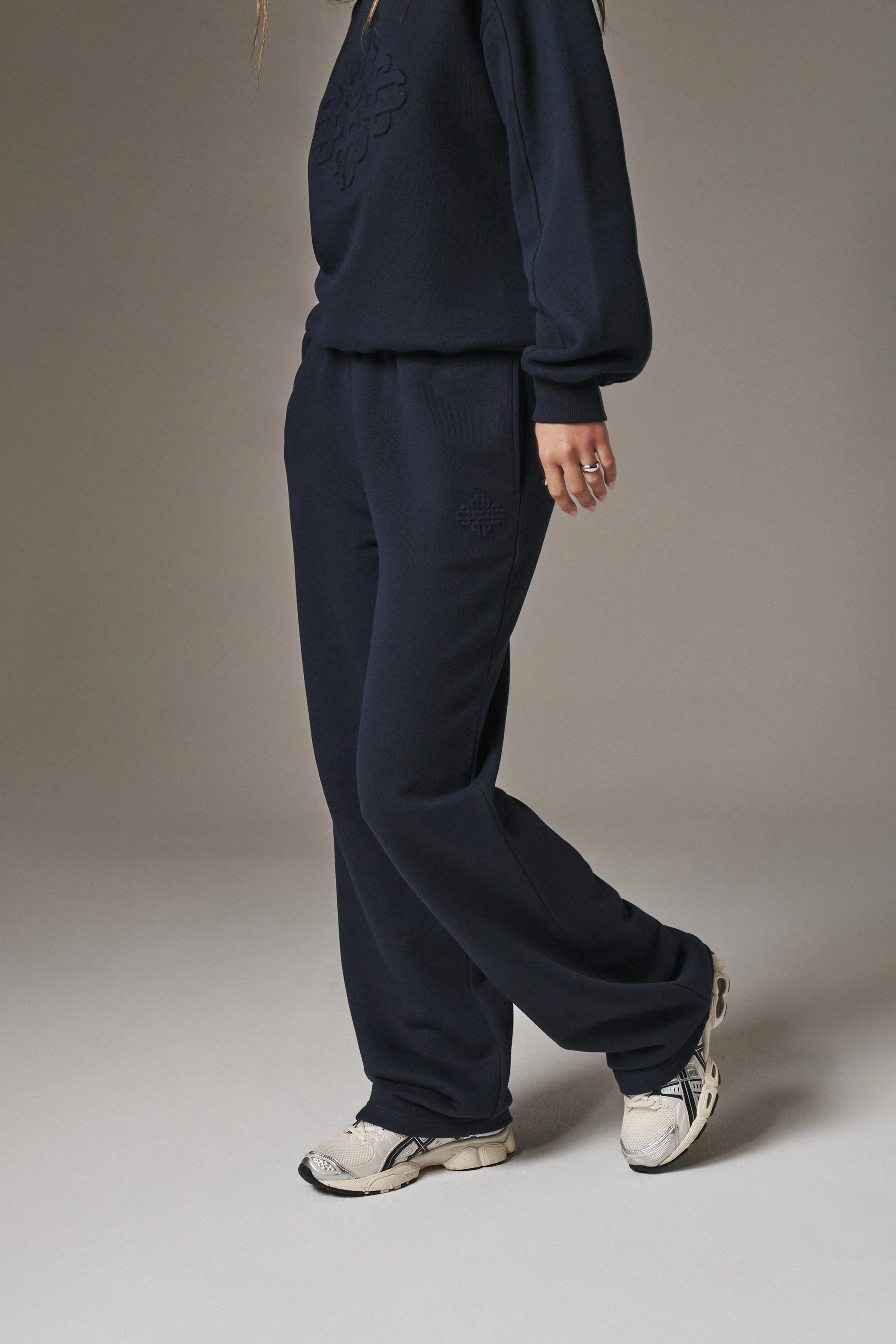 EMBOSSED STRAIGHT LEG JOGGERS - NAVY