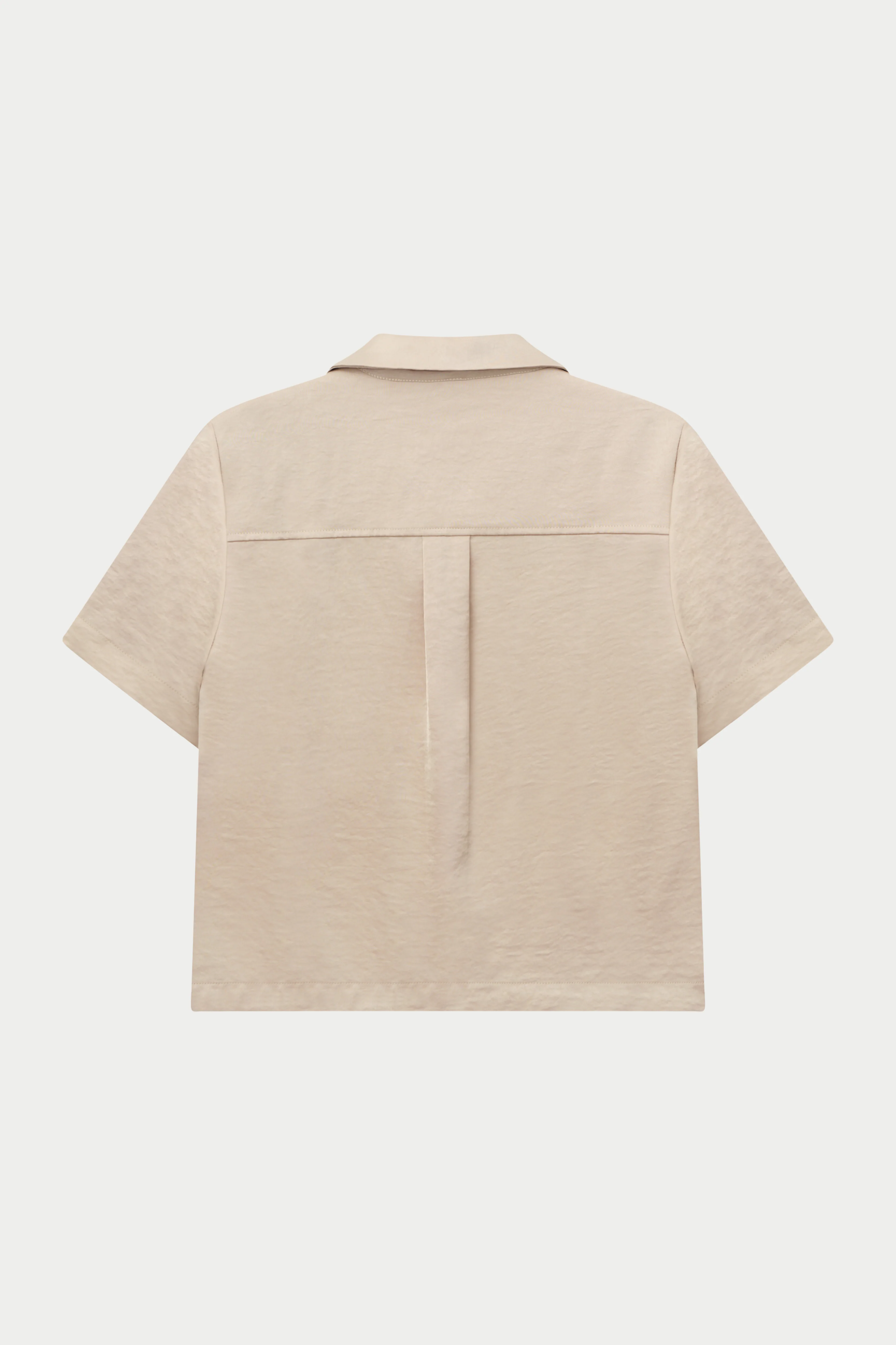 SATIN SHORT SLEEVE EMBLEM SHIRT - BEIGE