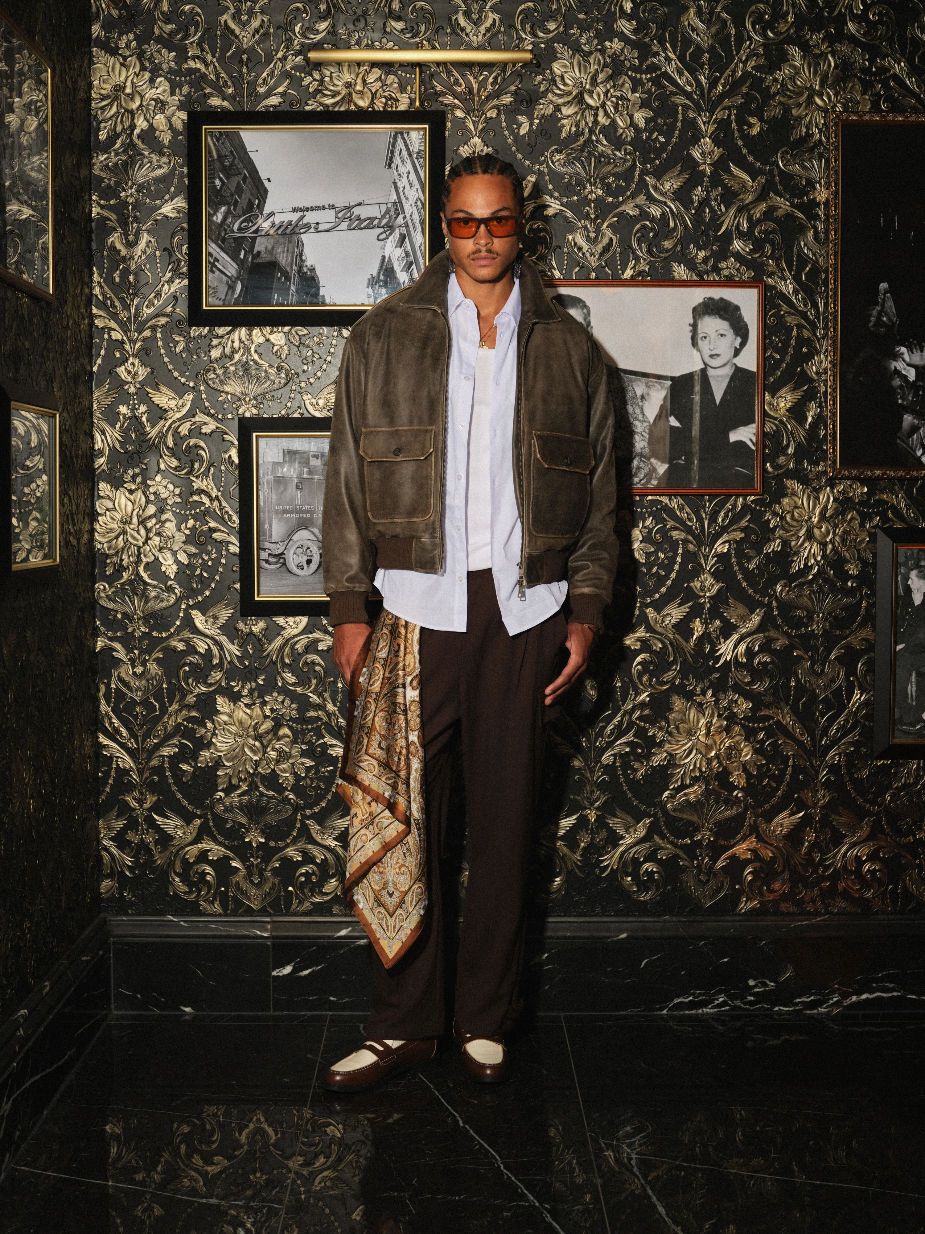 DISTRESSED LEATHER BOMBER JACKET - BROWN