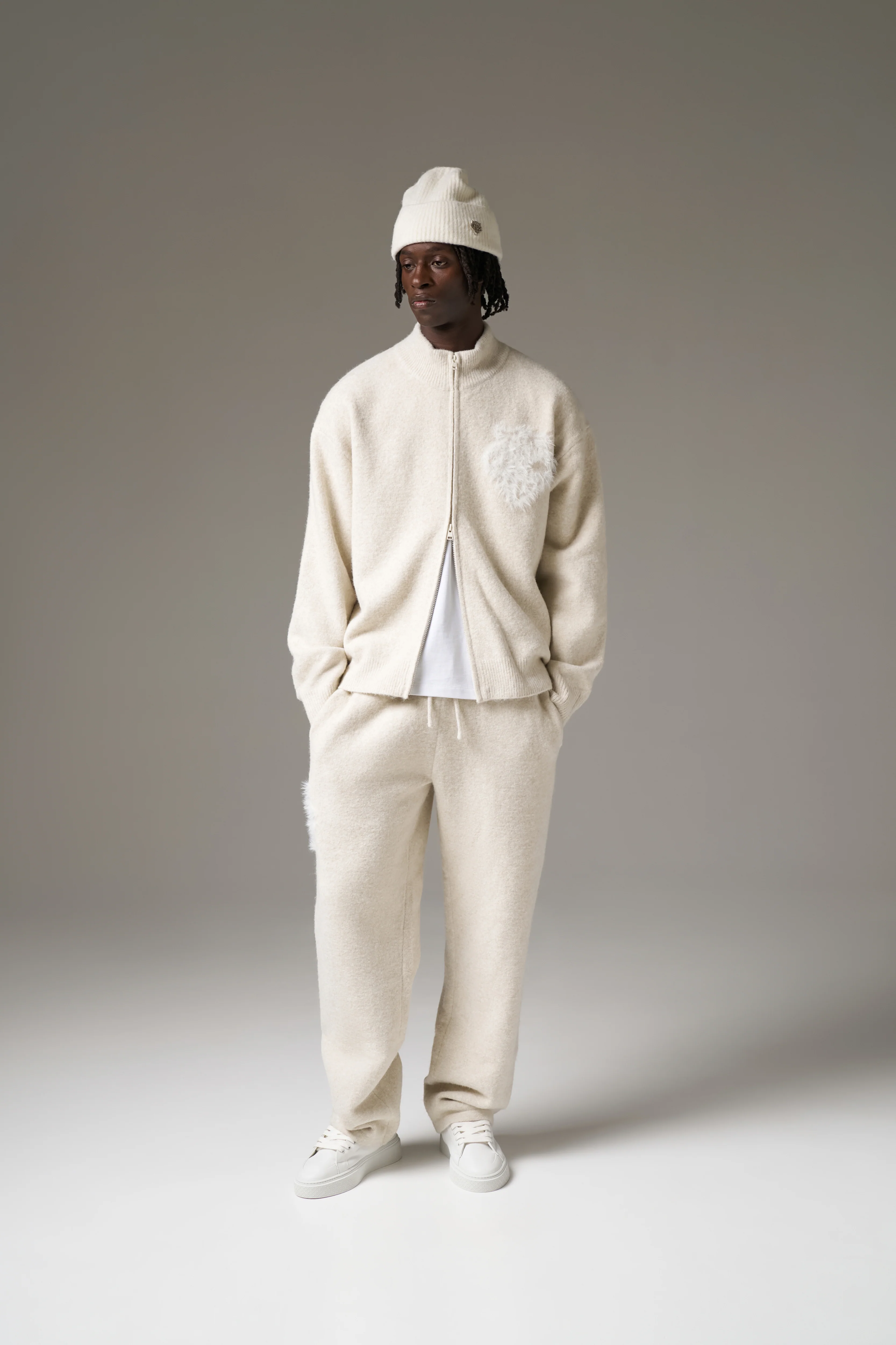 MONGRAM EMBLEM FLUFFY KNIT JOGGERS - BEIGE