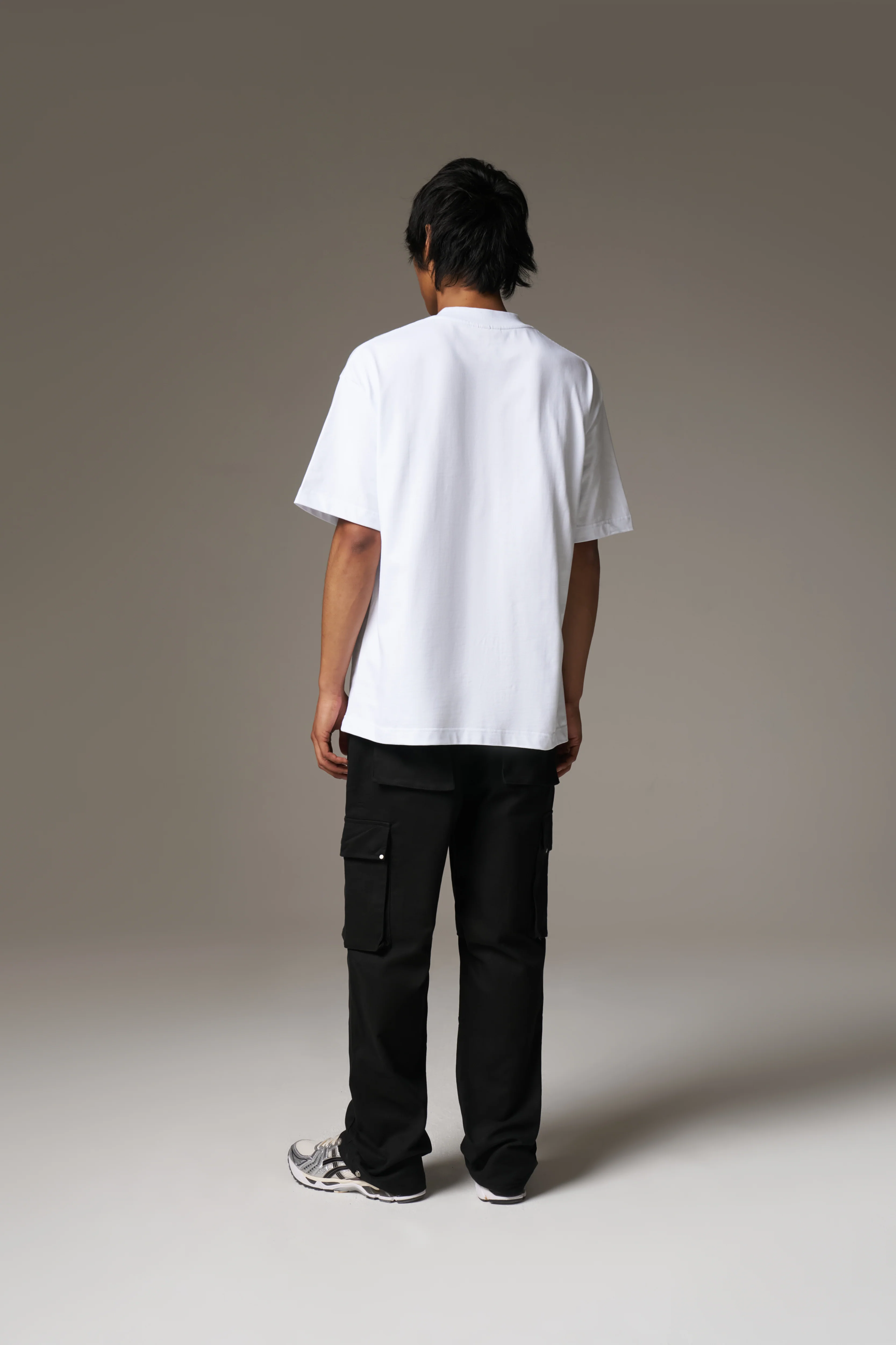 RIVET DETAIL CARGO - BLACK