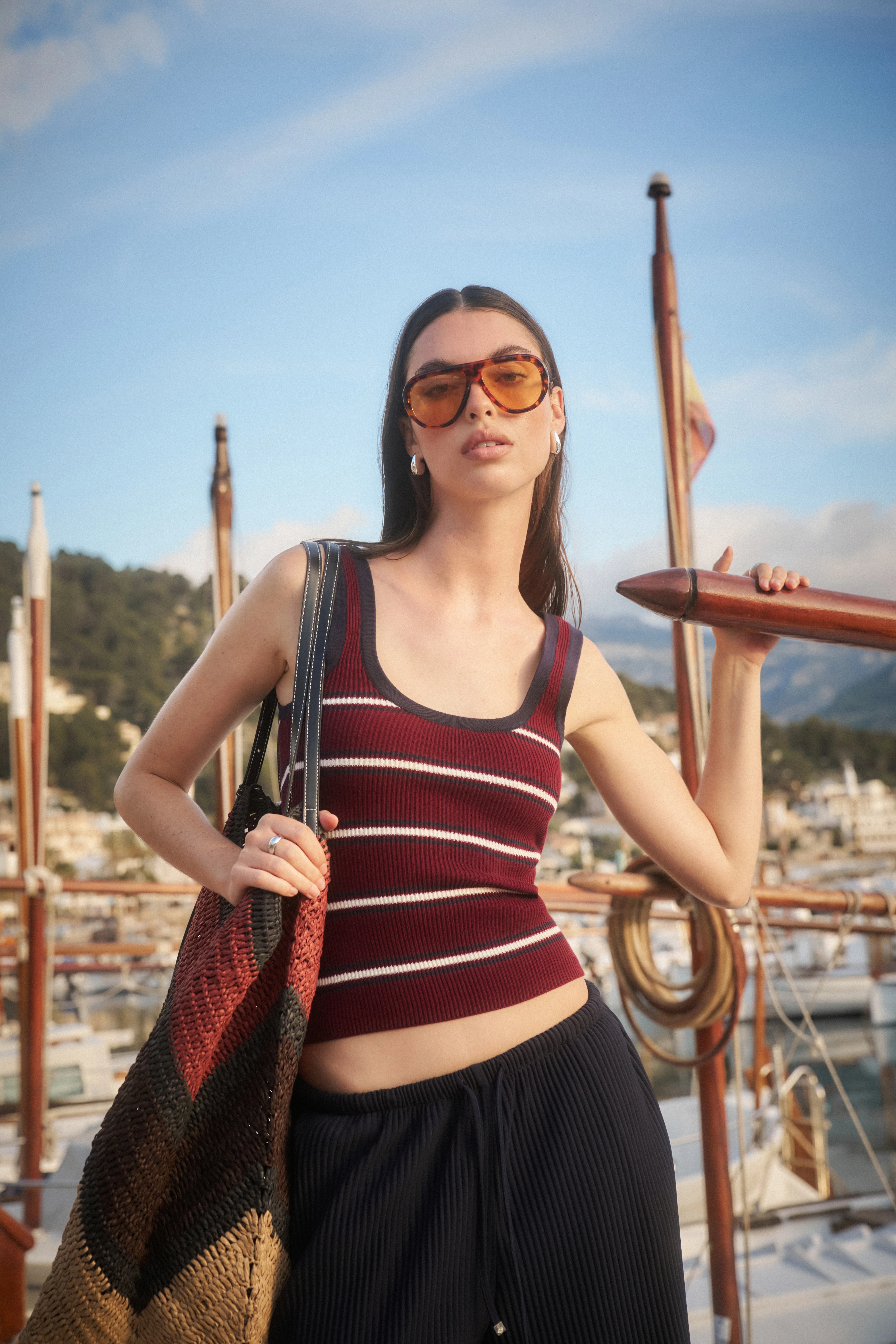 STRIPE RIBBED VEST TOP - BURGUNDY