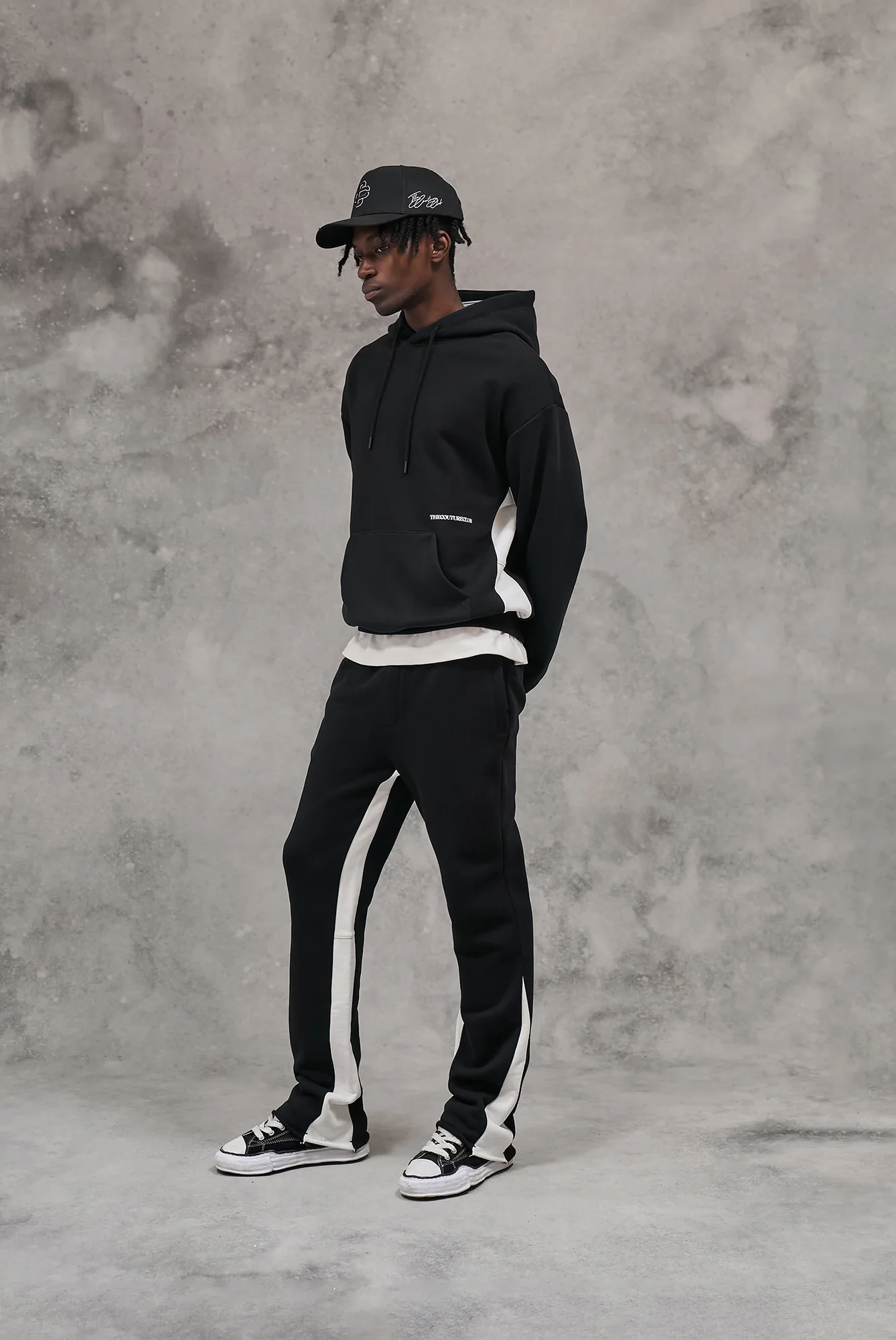 DESIGN DEPARTMENT PANEL JOGGERS - BLACK
