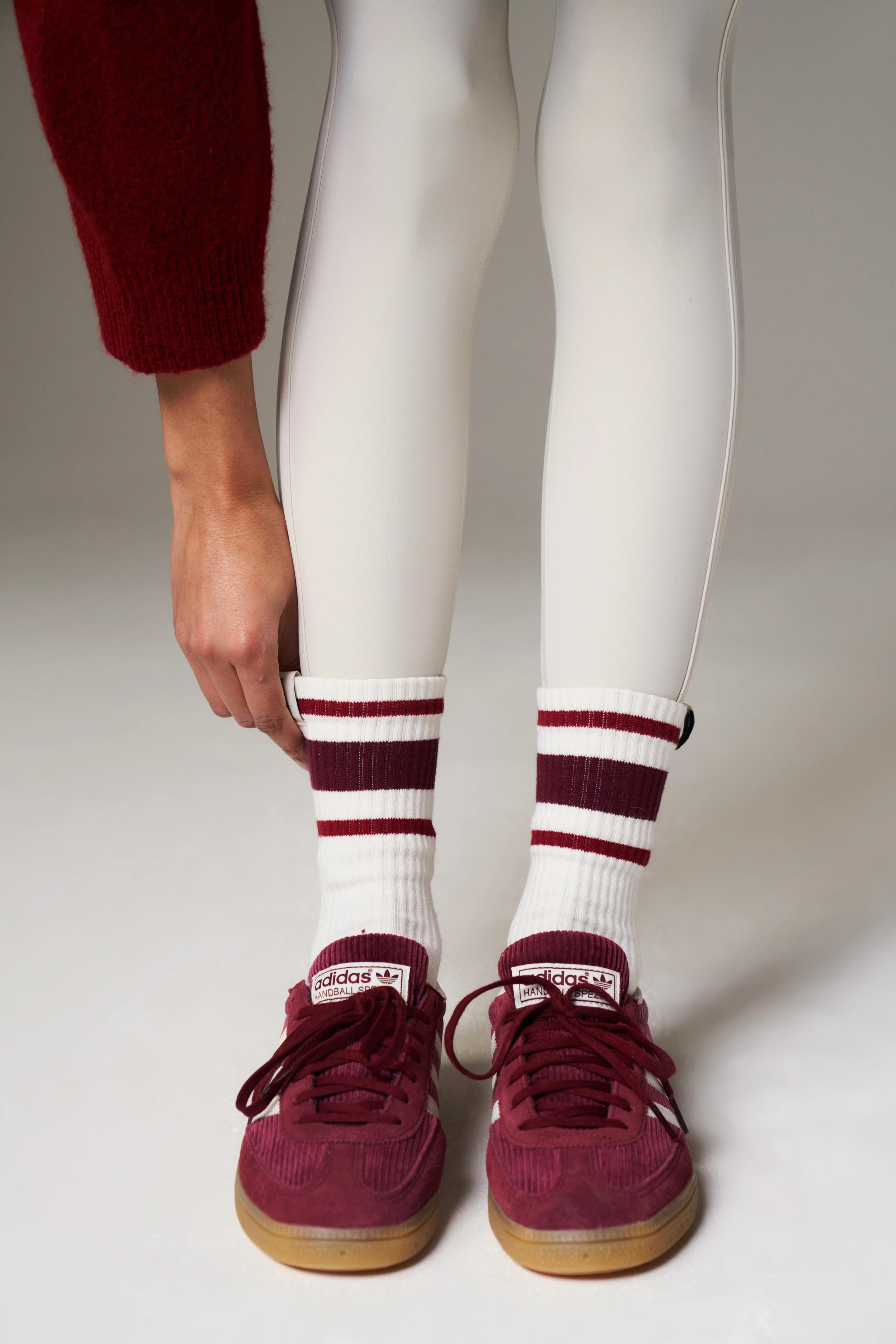 STRIPED BRANDED LABEL SOCK - BURGUNDY