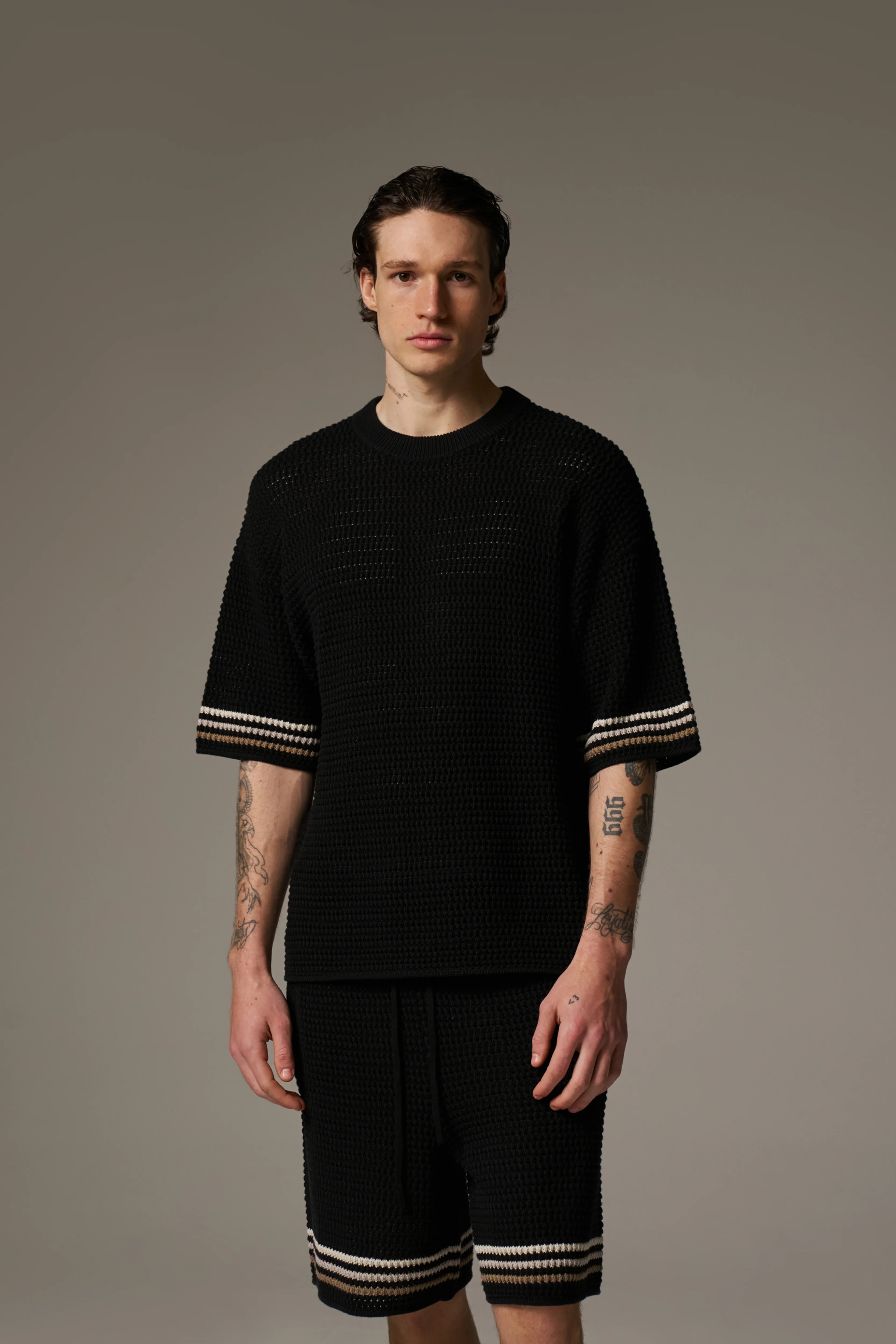 STRIPE CROCHET KNIT T-SHIRT - BLACK