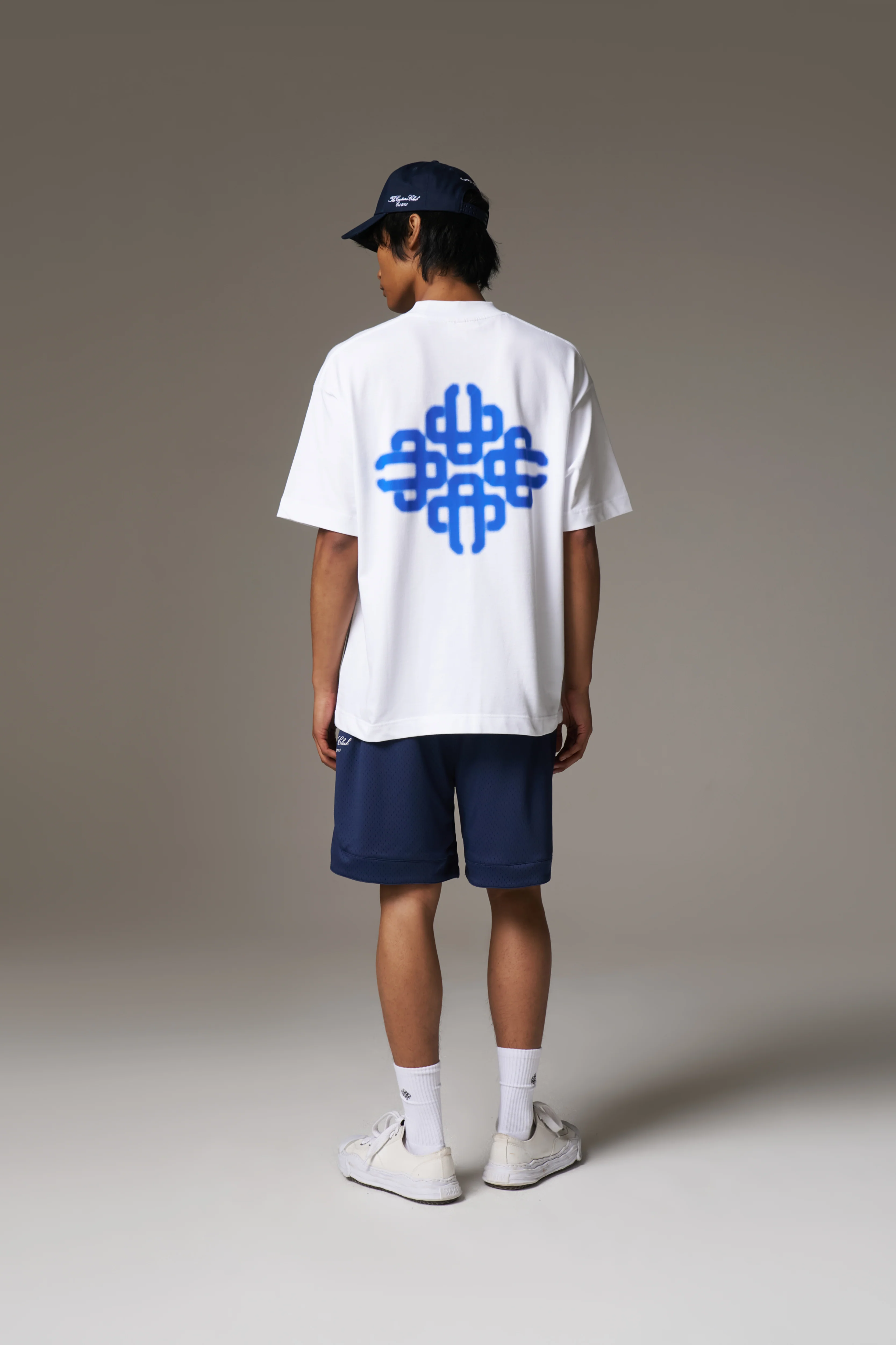 BLURRED GRAPHIC EMBLEM T-SHIRT - COBALT