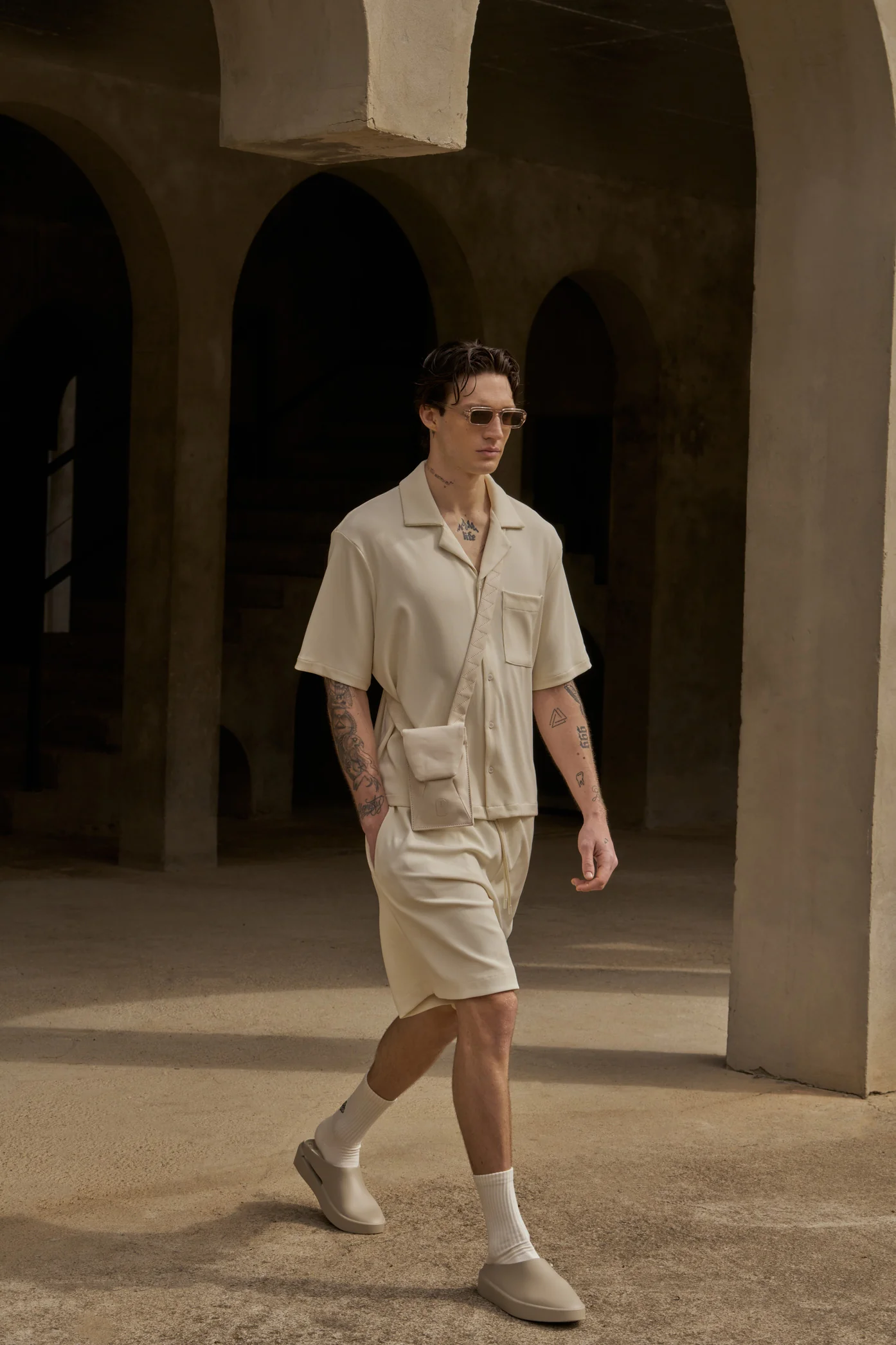 RIBBED SHORTS - OFF WHITE