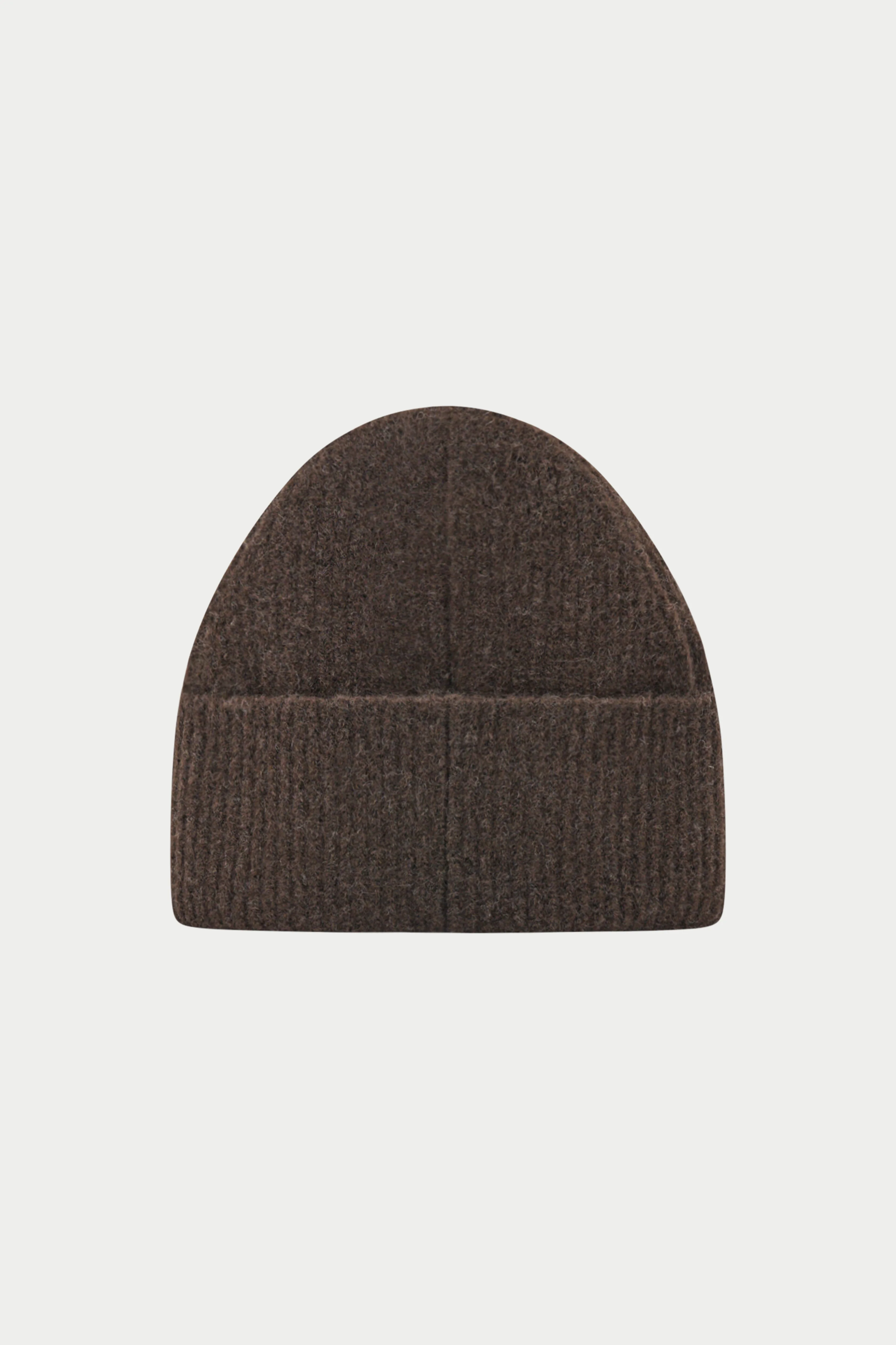FLUFFY KNIT MONOGRAM PIN BADGE BEANIE - BROWN
