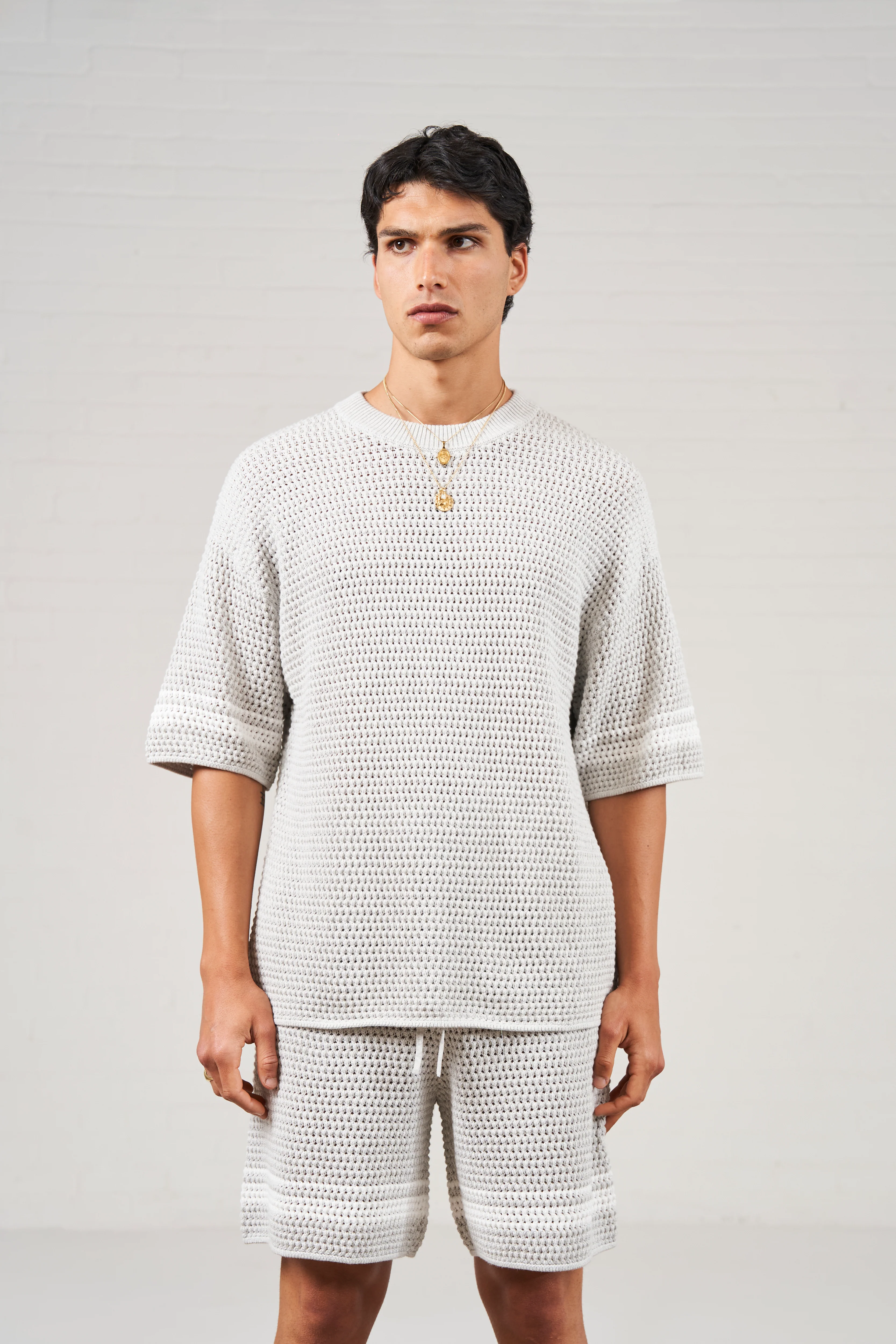 CROCHET KNITTED CONTRAST STRIPE T-SHIRT - GREY