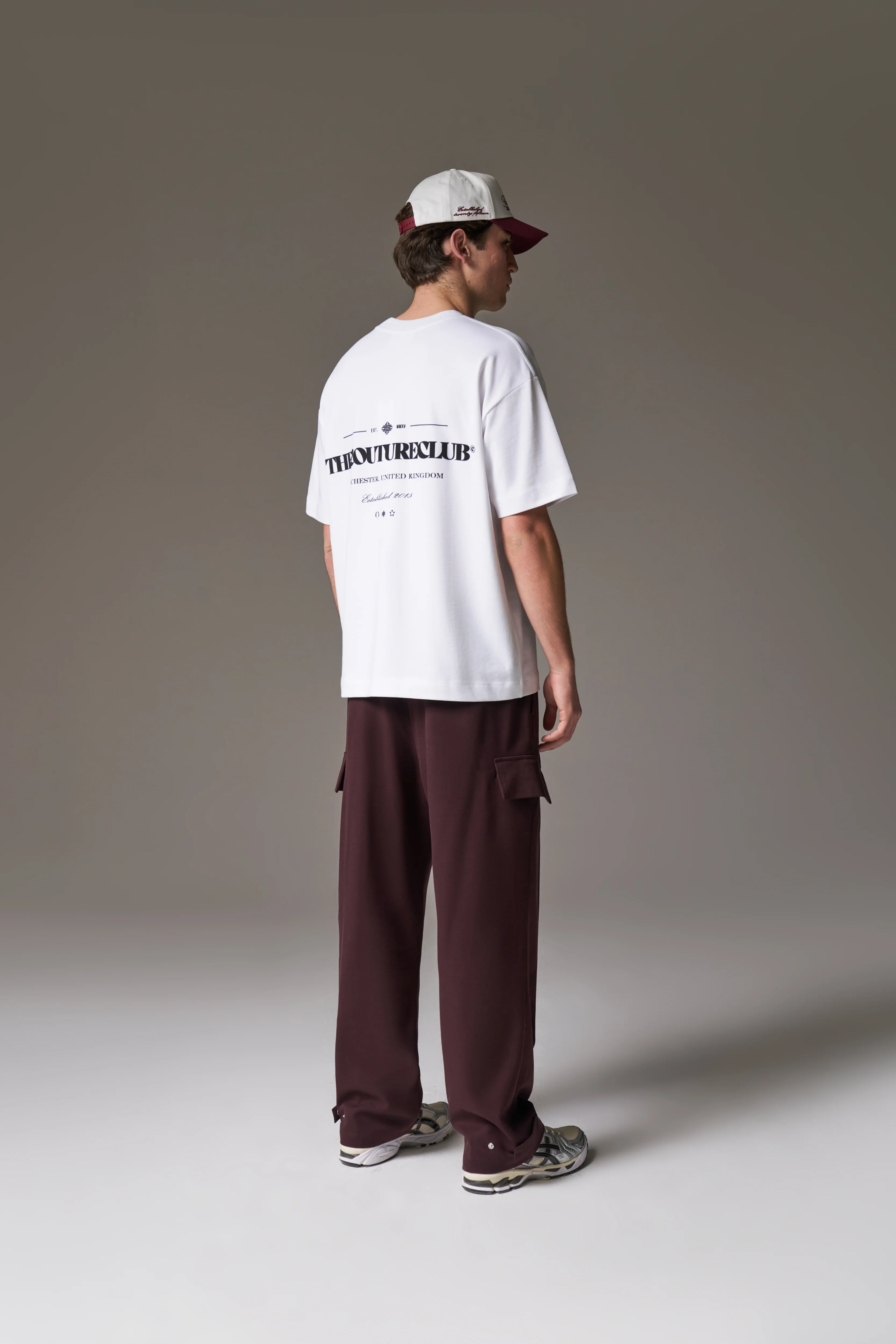 PLEATED WIDE LEG TROUSER - BURGUNDY