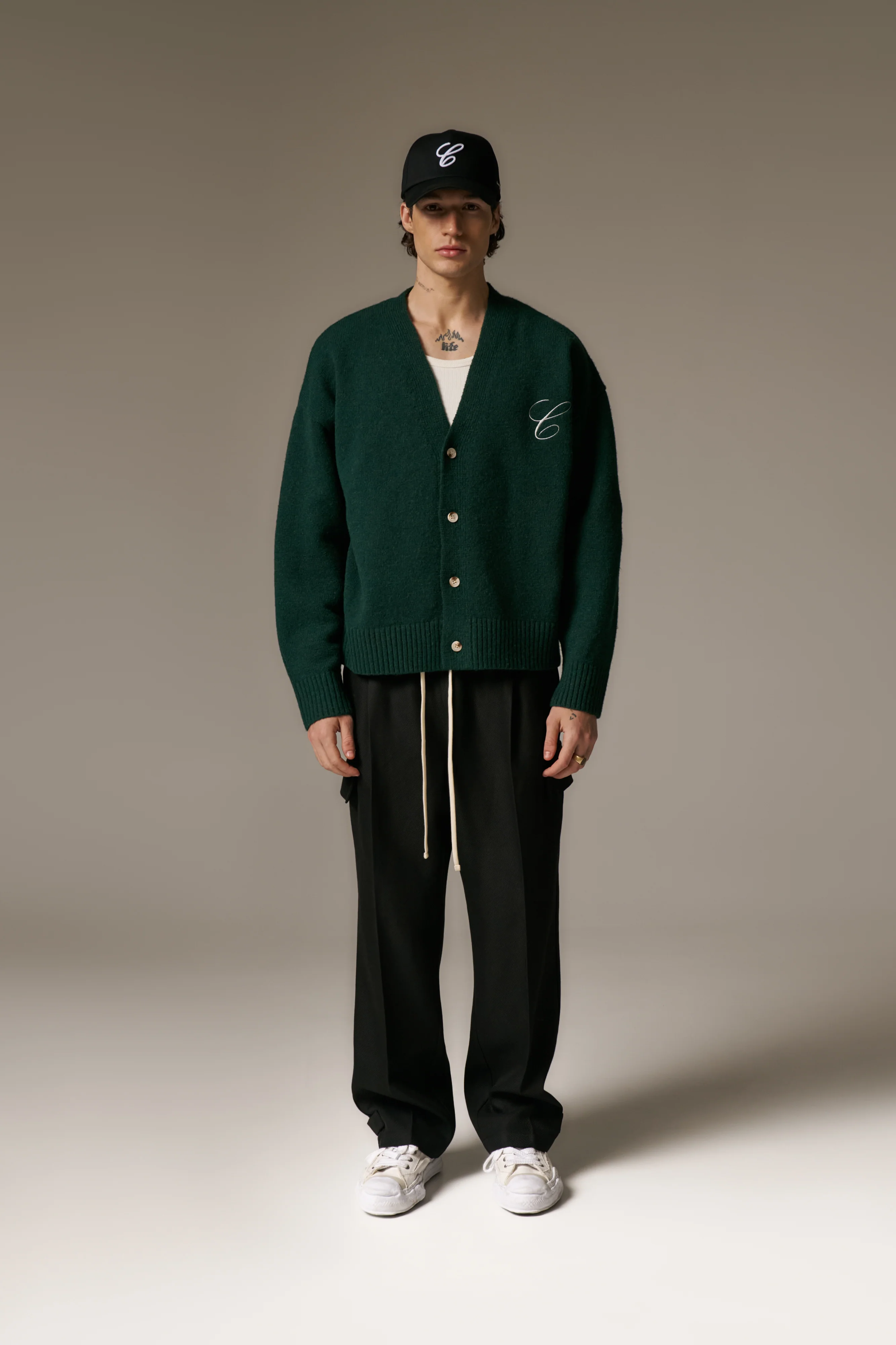 C EMBROIDERY KNITTED CARDIGAN - FOREST GREEN