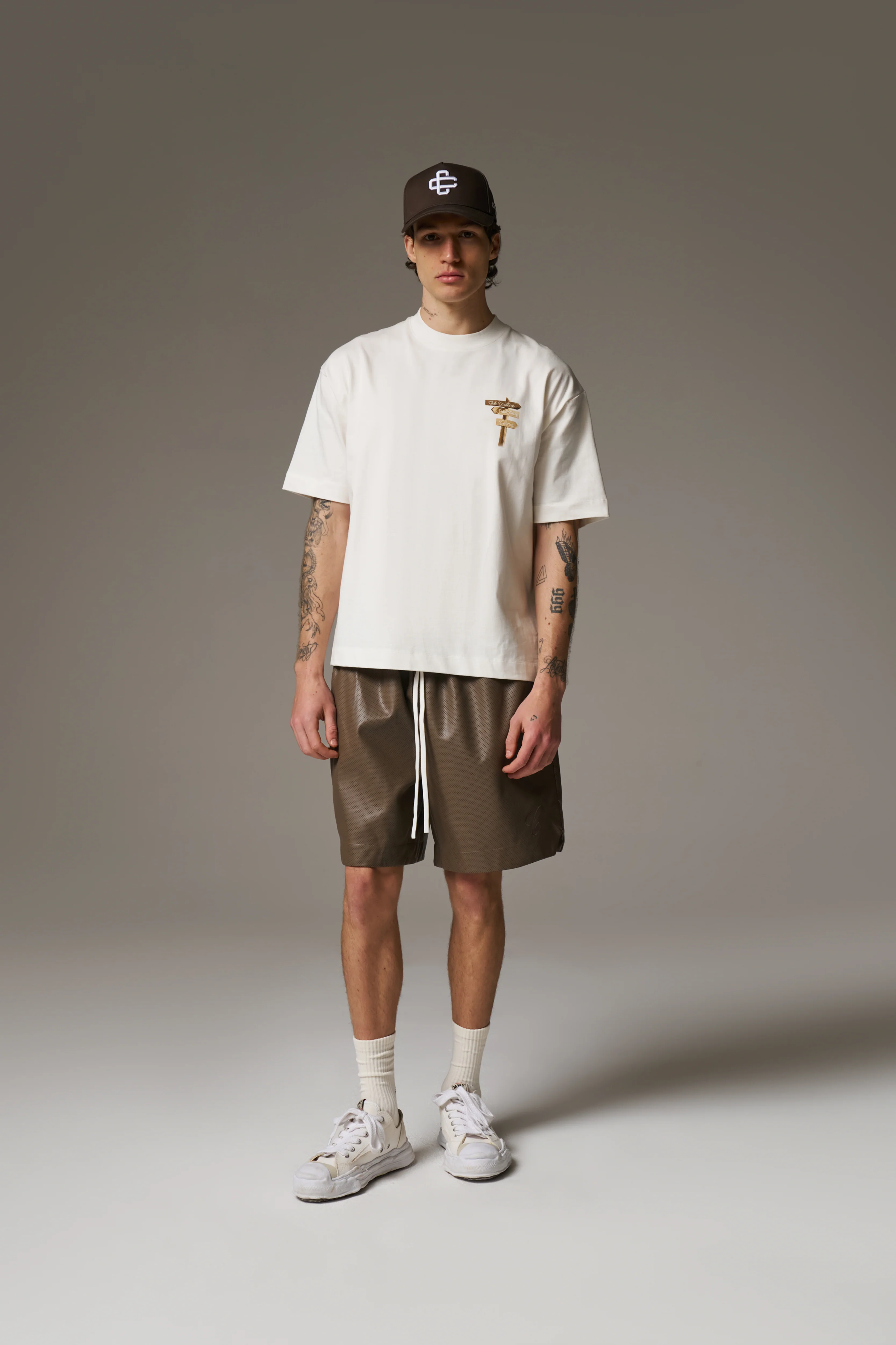 WATERCOLOUR BEACH CLUB PRINTED T-SHIRT - OFF WHITE