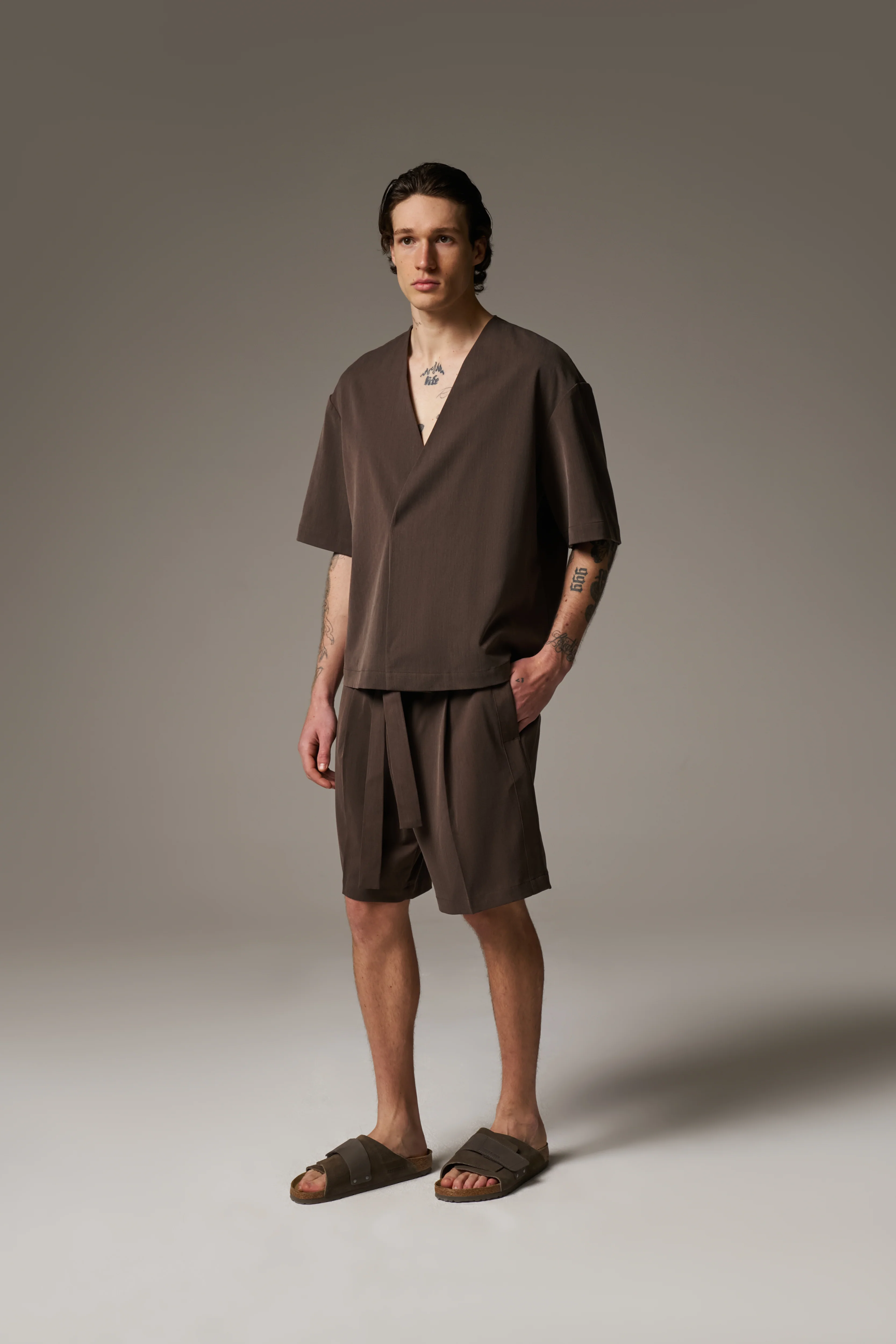 SMART WOVEN SHIRT - BROWN