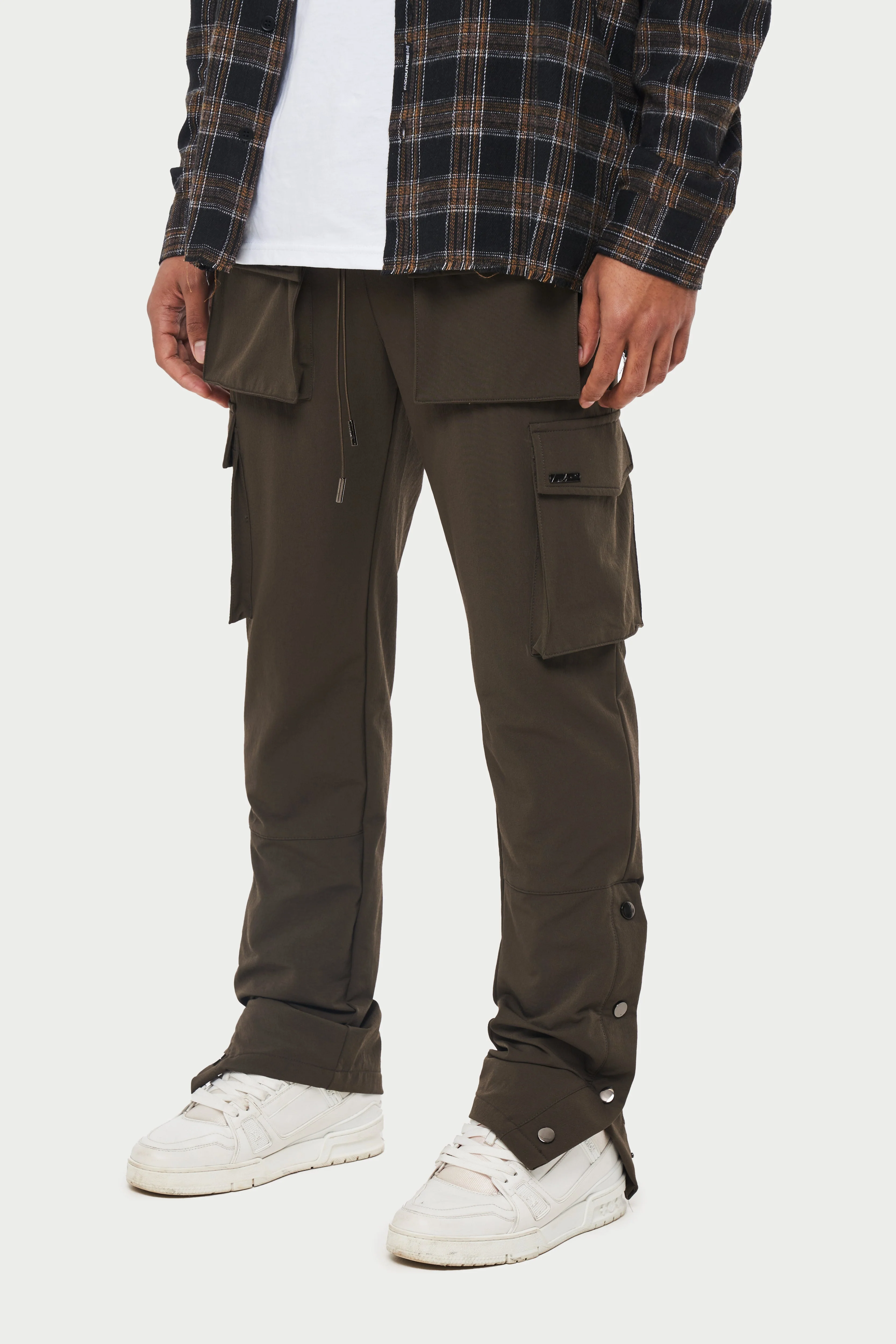 TECHNICAL STRETCH POPPER DETAIL CARGO PANTS - MOCHA