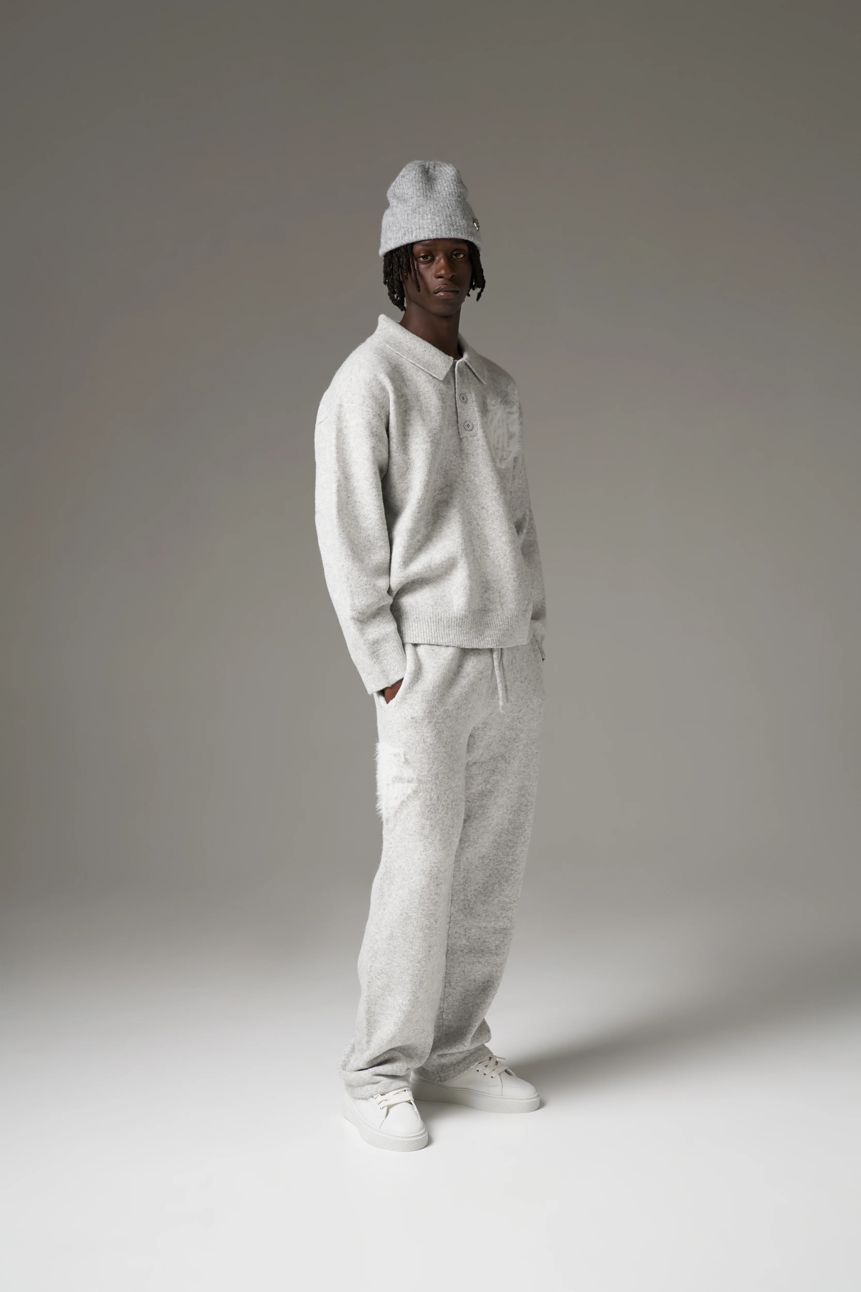 MONGRAM EMBLEM FLUFFY KNIT JOGGERS - GREY MARL