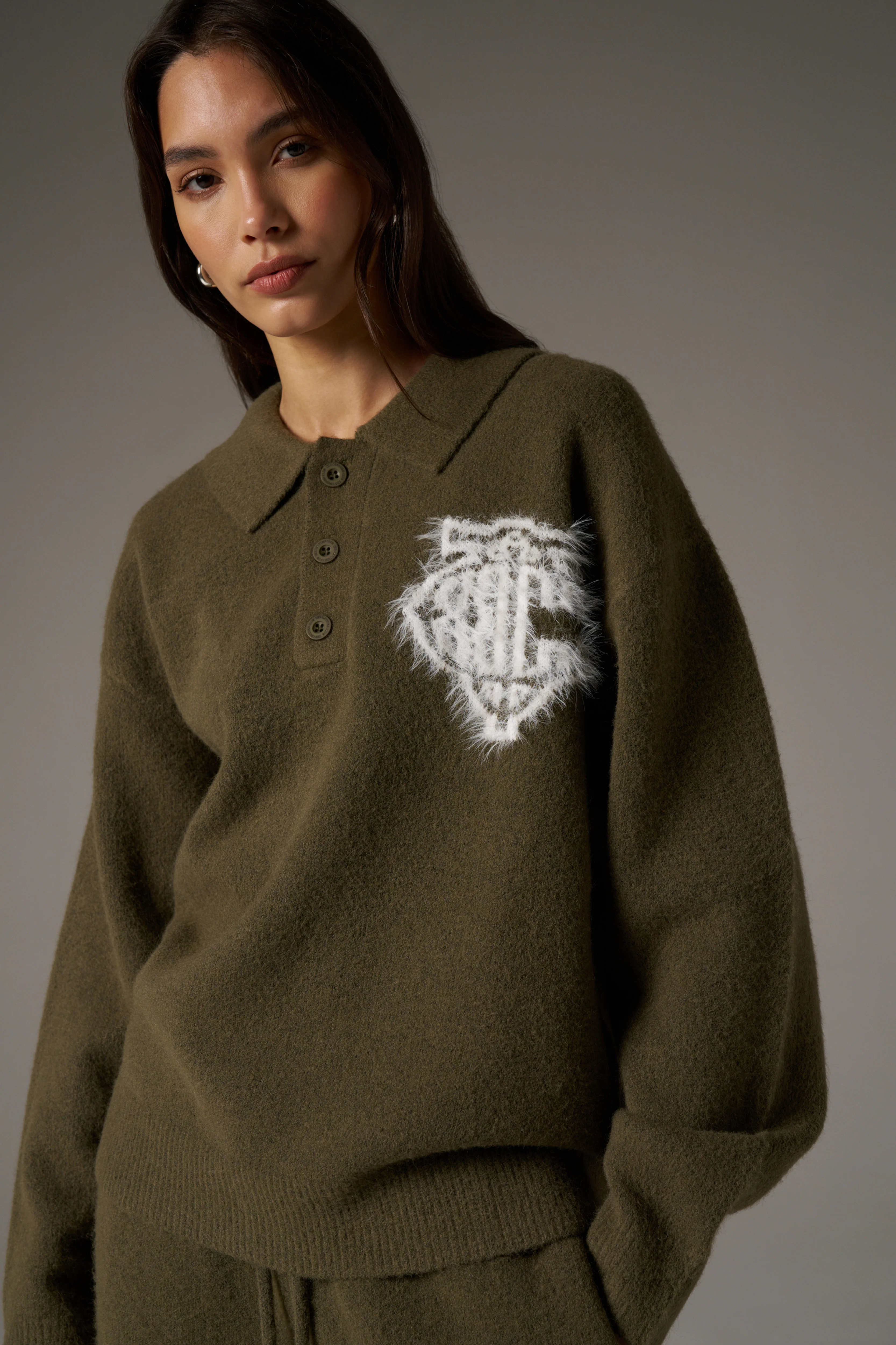 MONOGRAM EMBLEM FLUFFY KNIT POLO - KHAKI