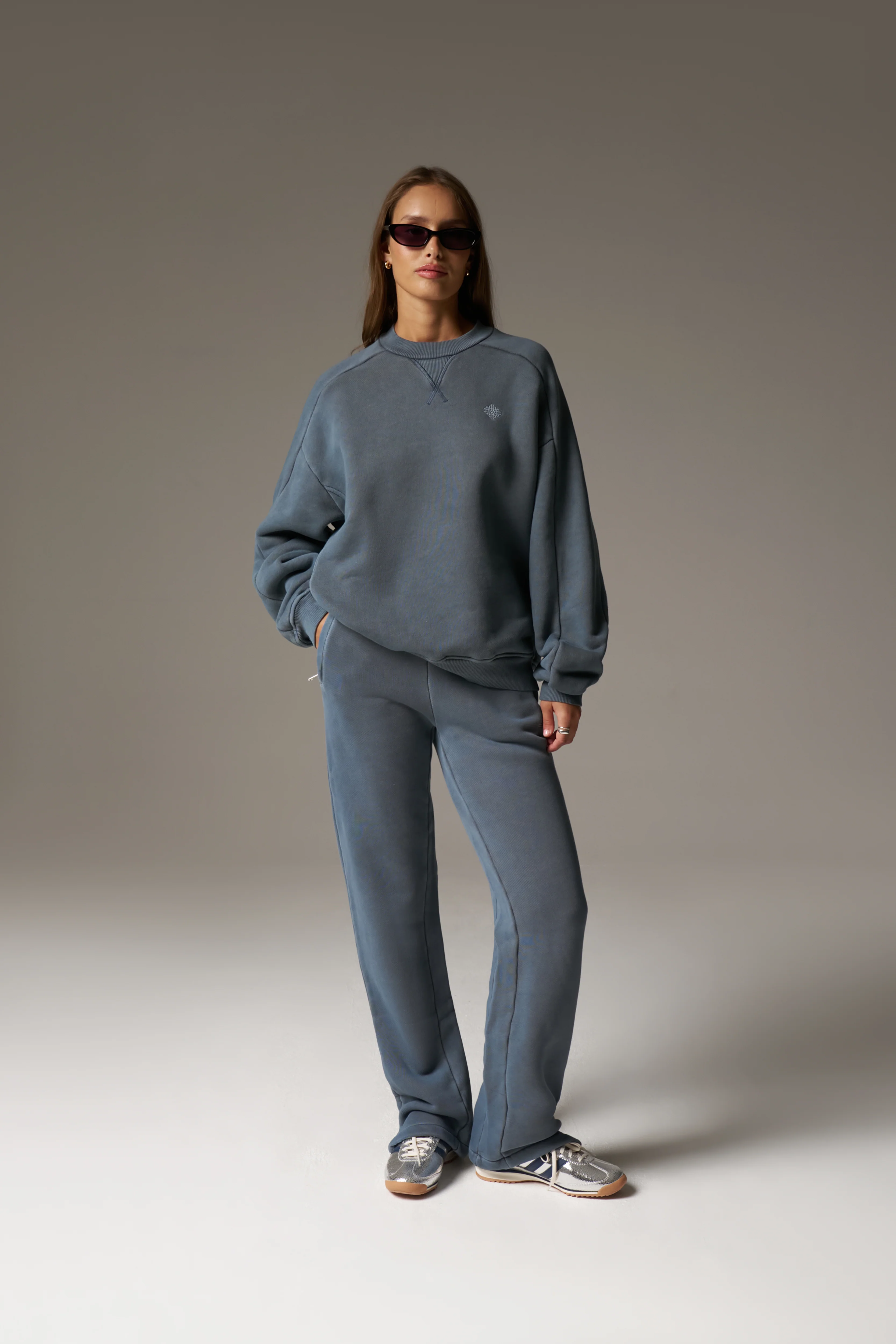 LAUNDERED CLASSICS STRAIGHT LEG JOGGERS - PETROL BLUE