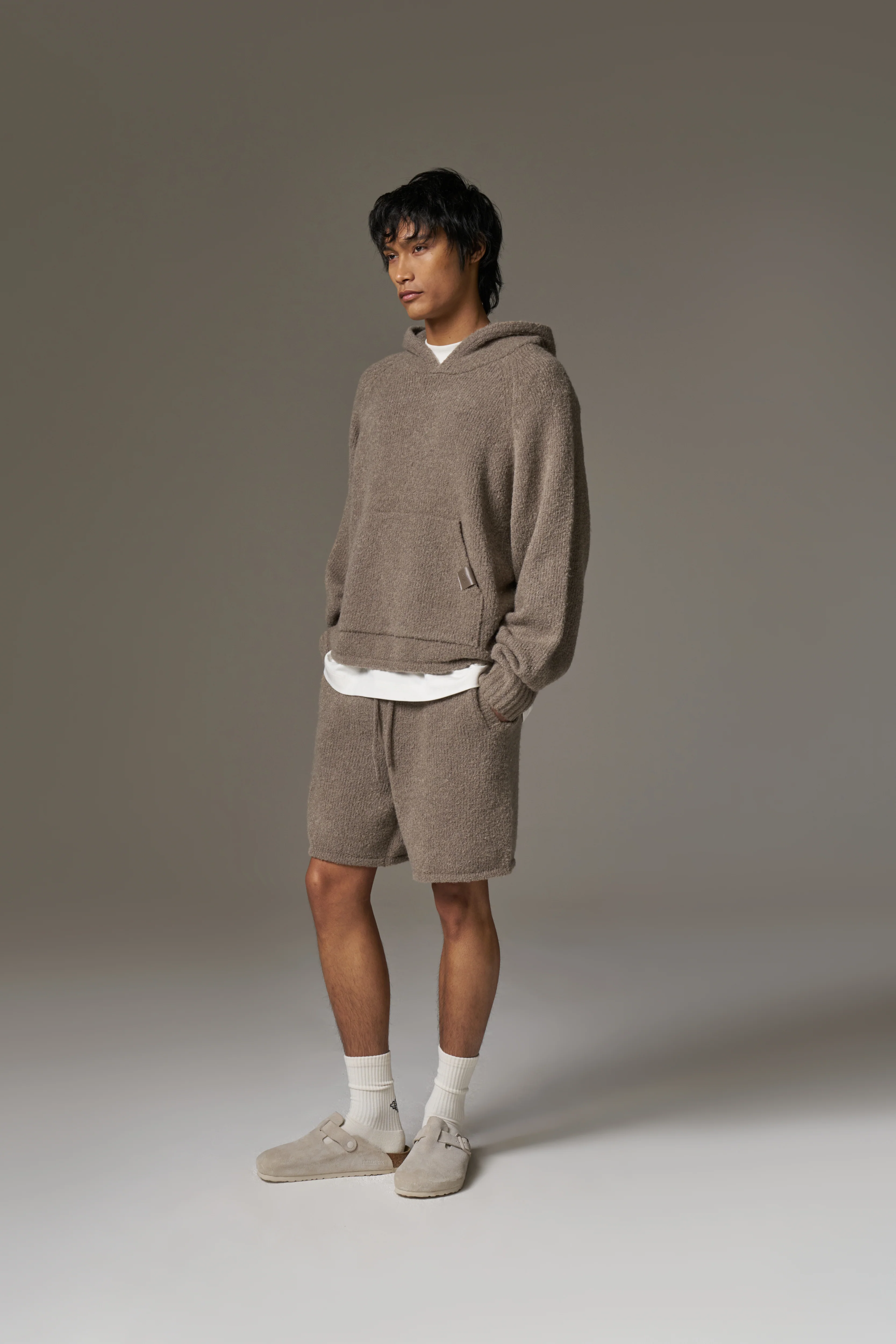 BOUCLE KNIT SHORTS - BROWN