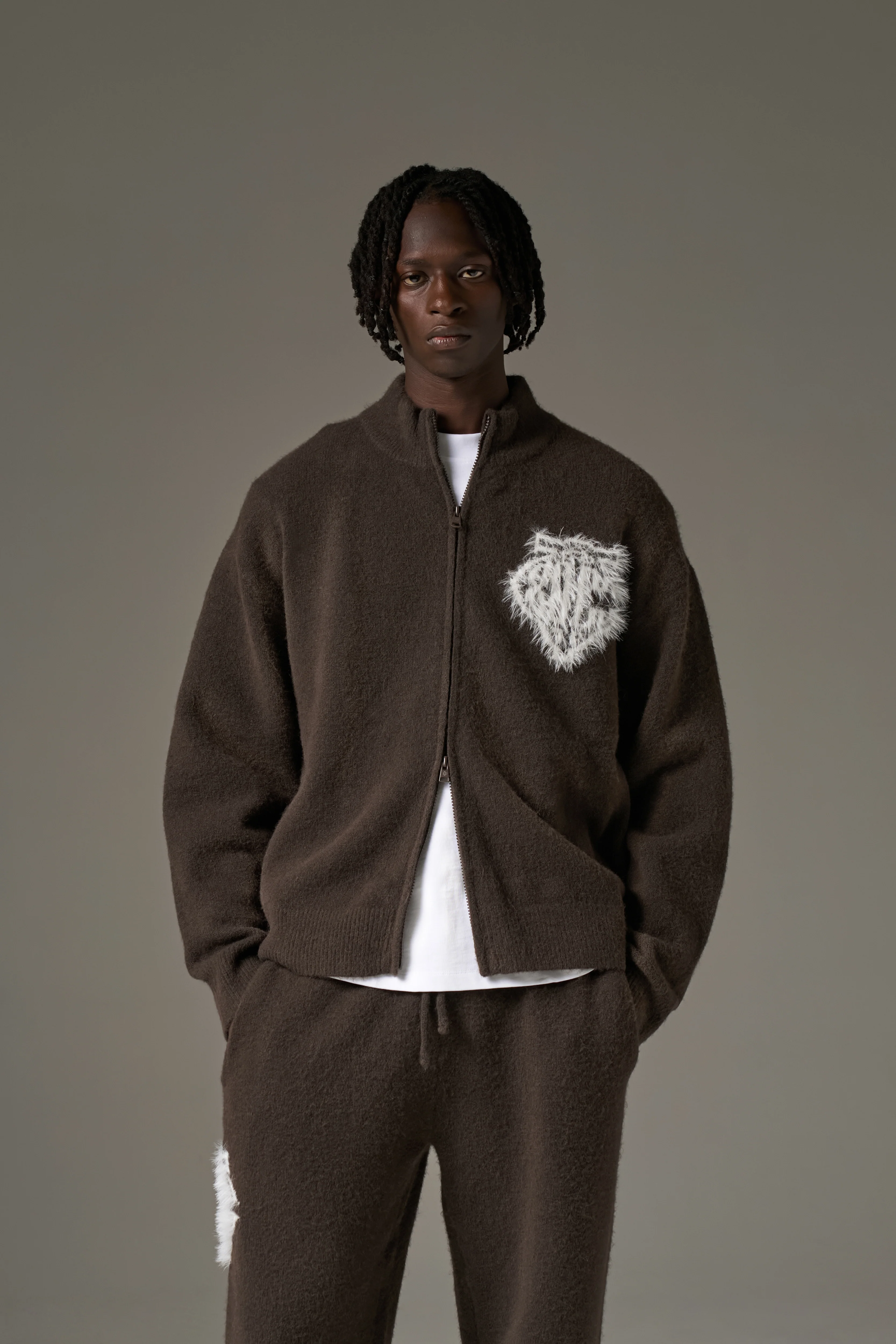 MONOGRAM EMBLEM FLUFFY KNIT ZIP THROUGH - BROWN