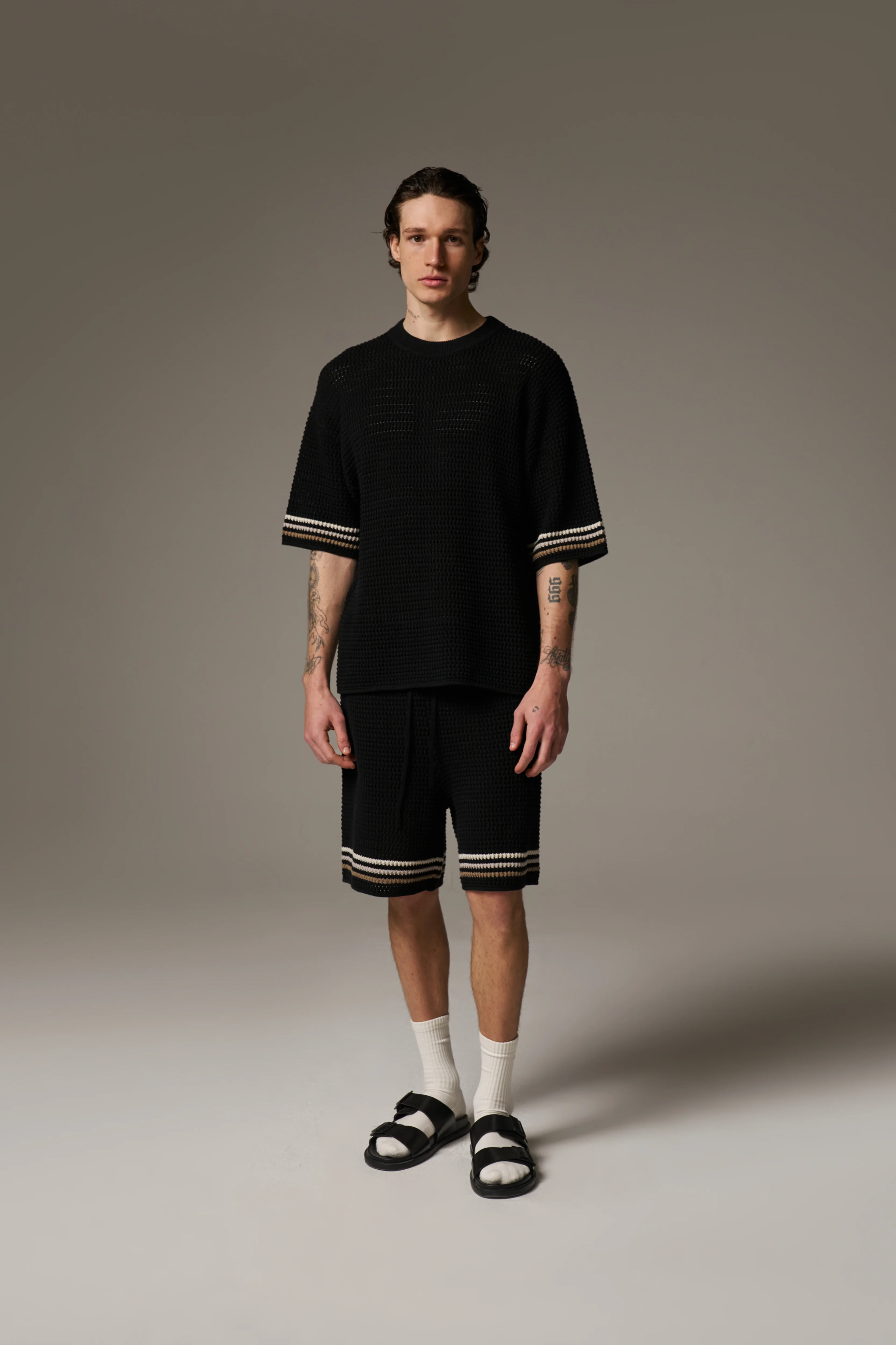 STRIPE CROCHET KNIT T-SHIRT - BLACK