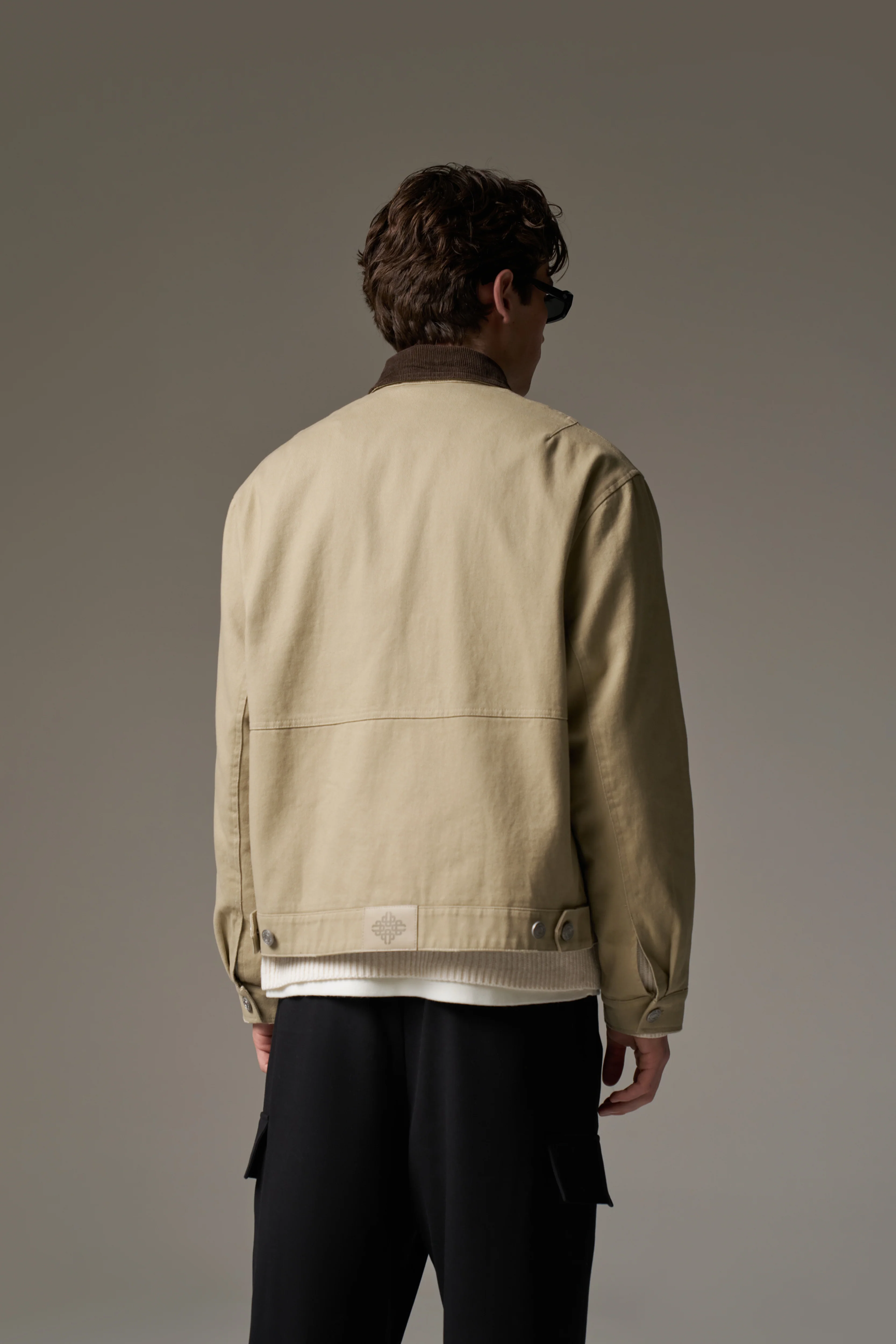 TWILL CONTRAST COLLAR JACKET - BEIGE