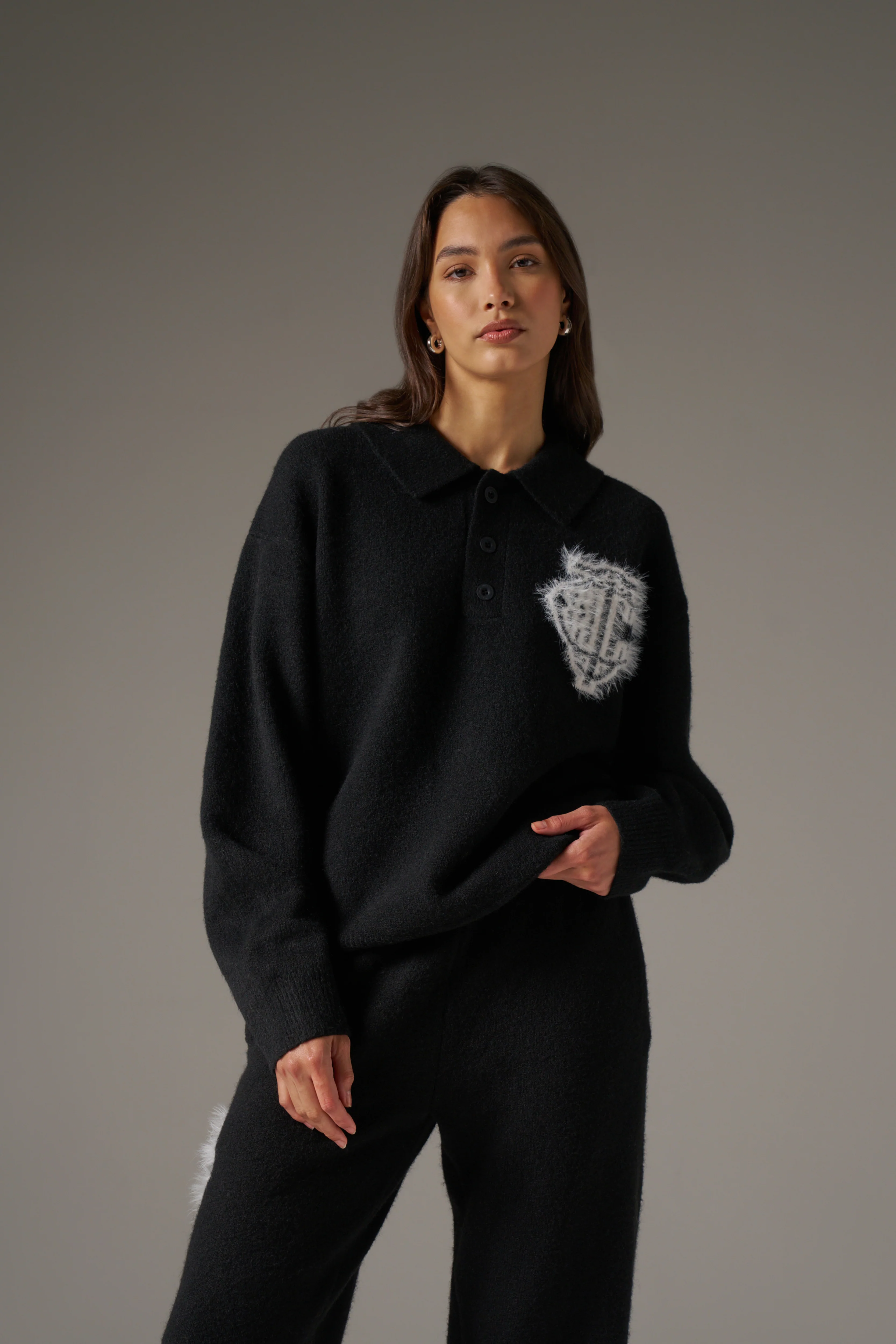 MONOGRAM EMBLEM FLUFFY KNIT POLO - BLACK